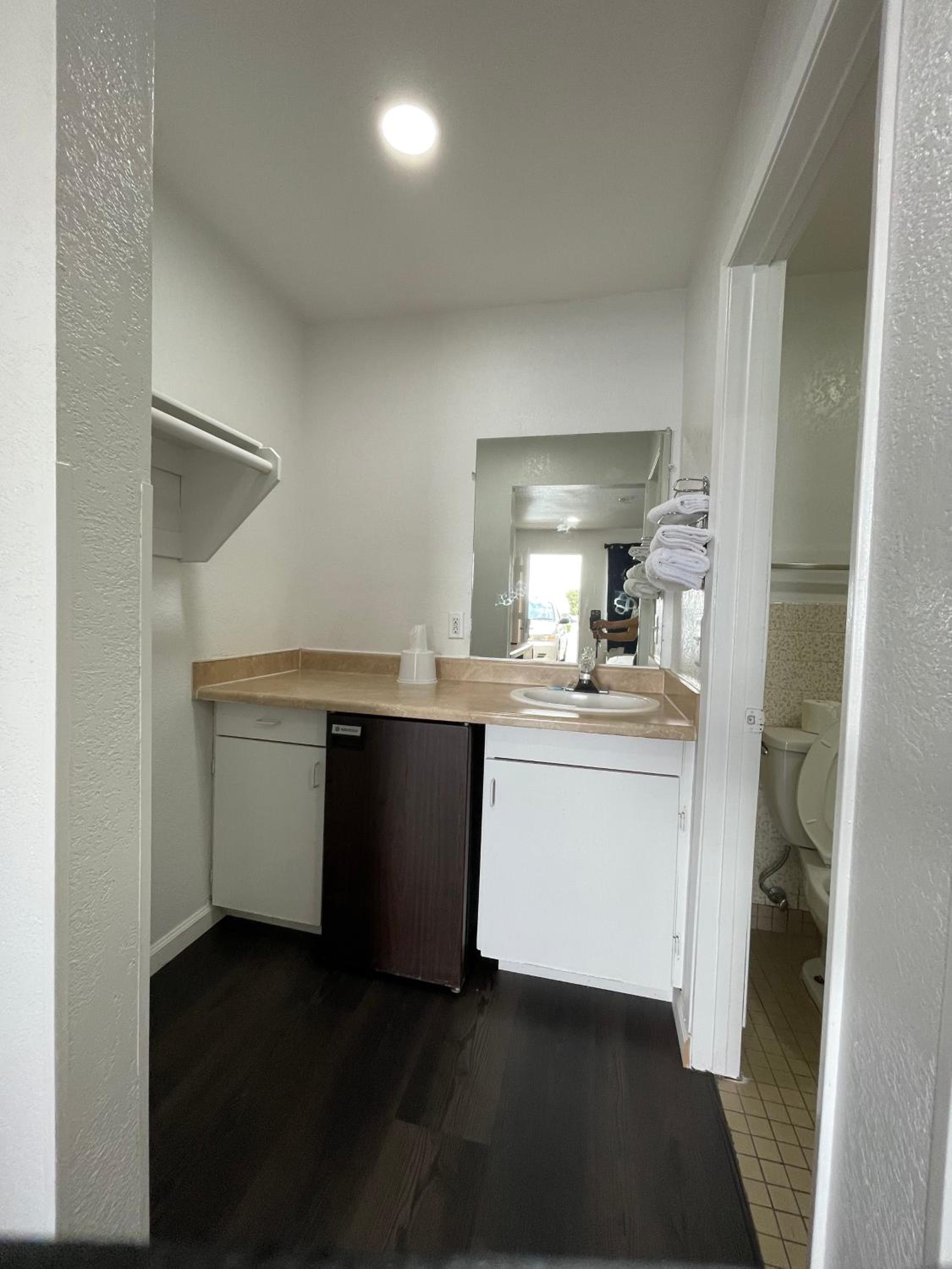 Palms Inn & Suites