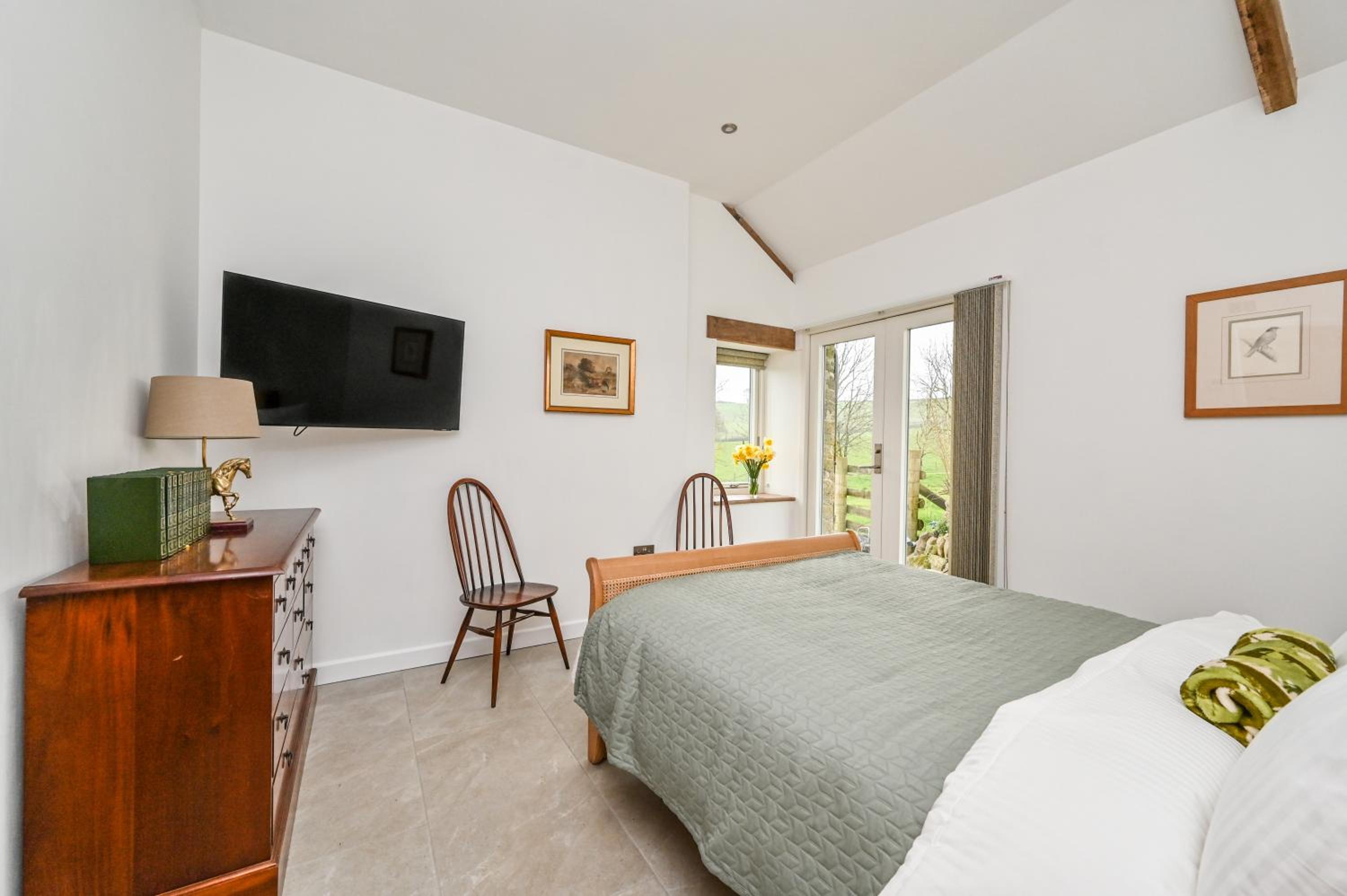 Cosy Rural Barn with Private Garden & Forest - The Cart Barn view 2