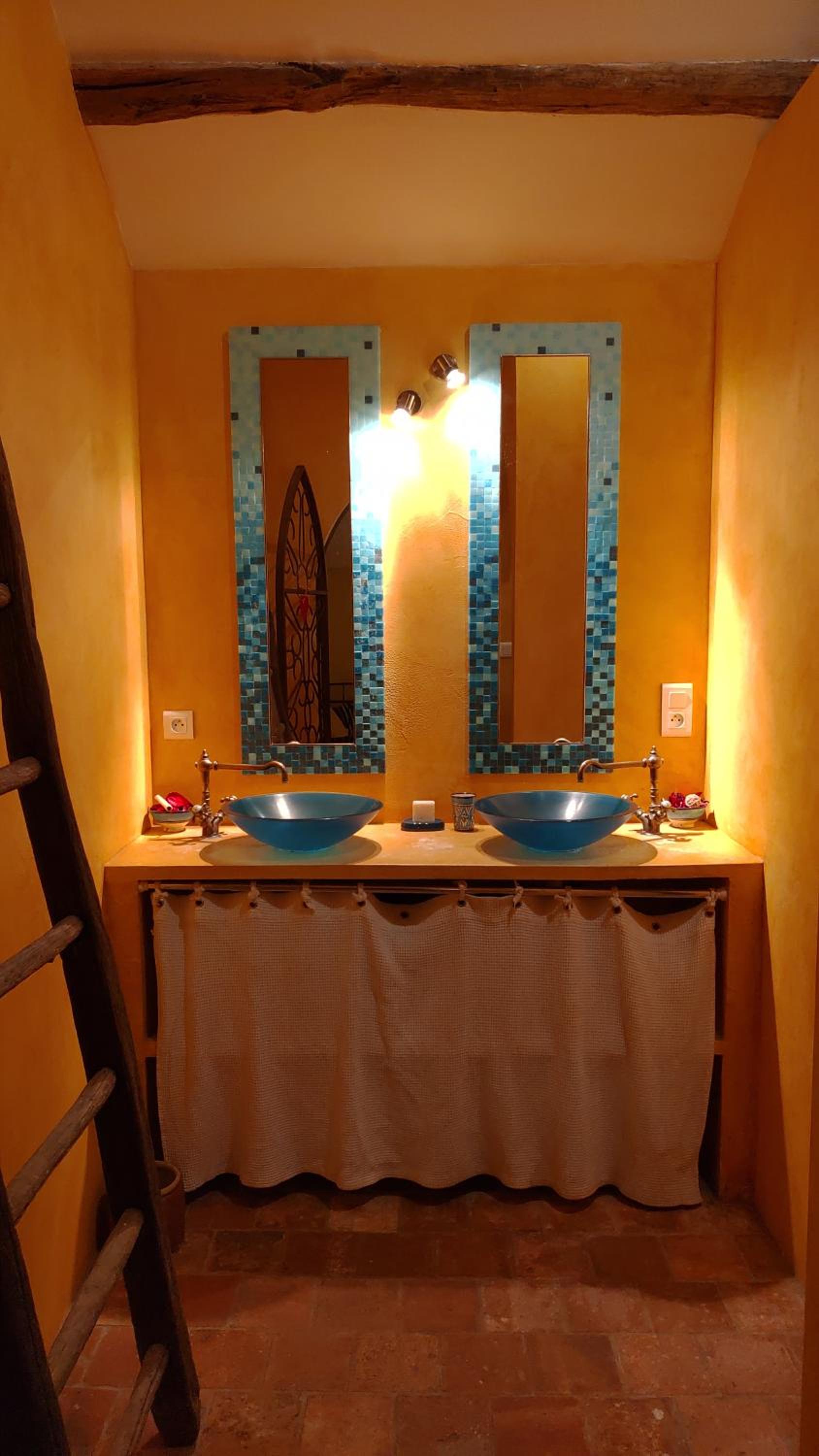 Photo 32