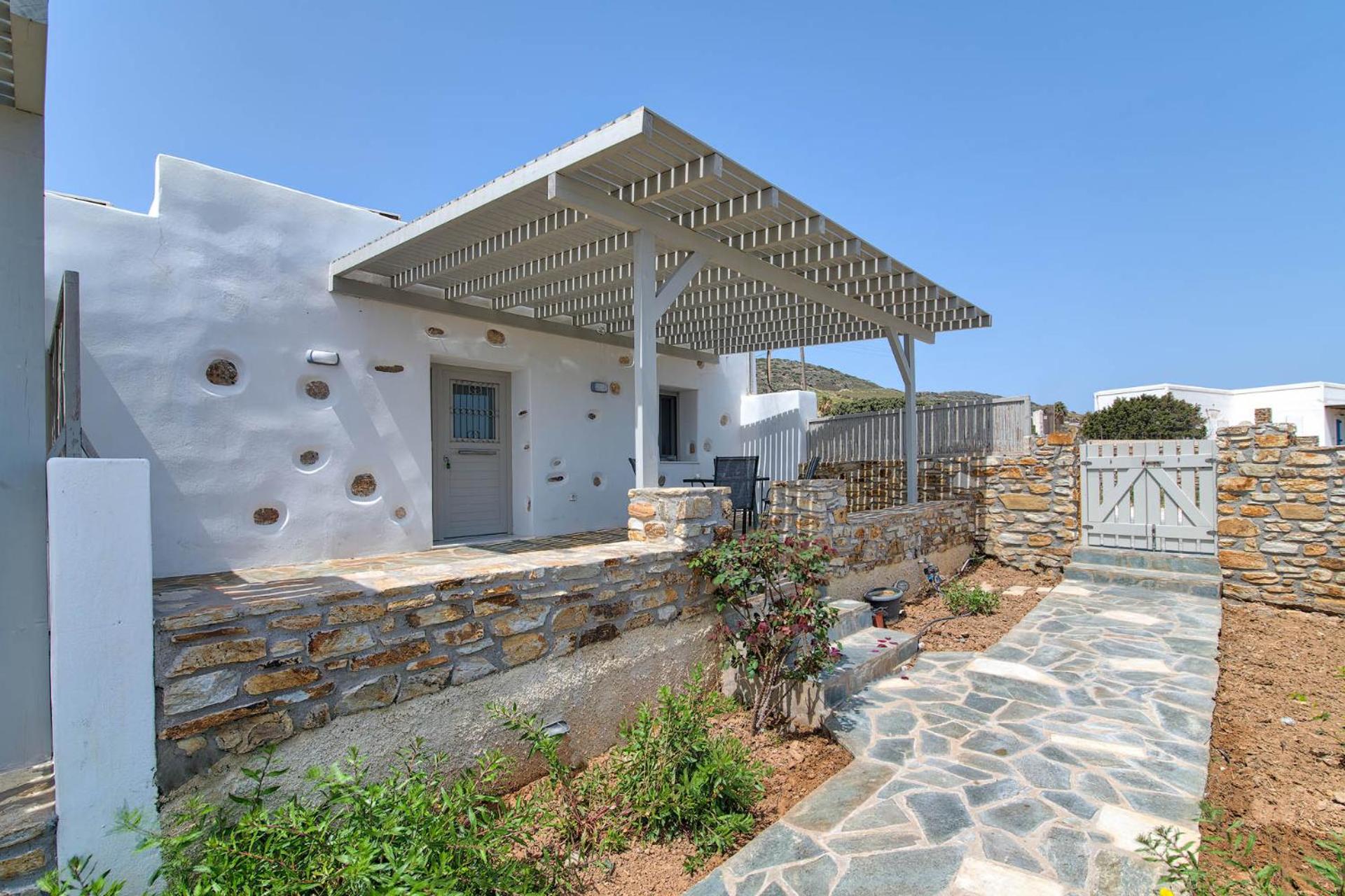 SAND & WAVES HOUSE view 4