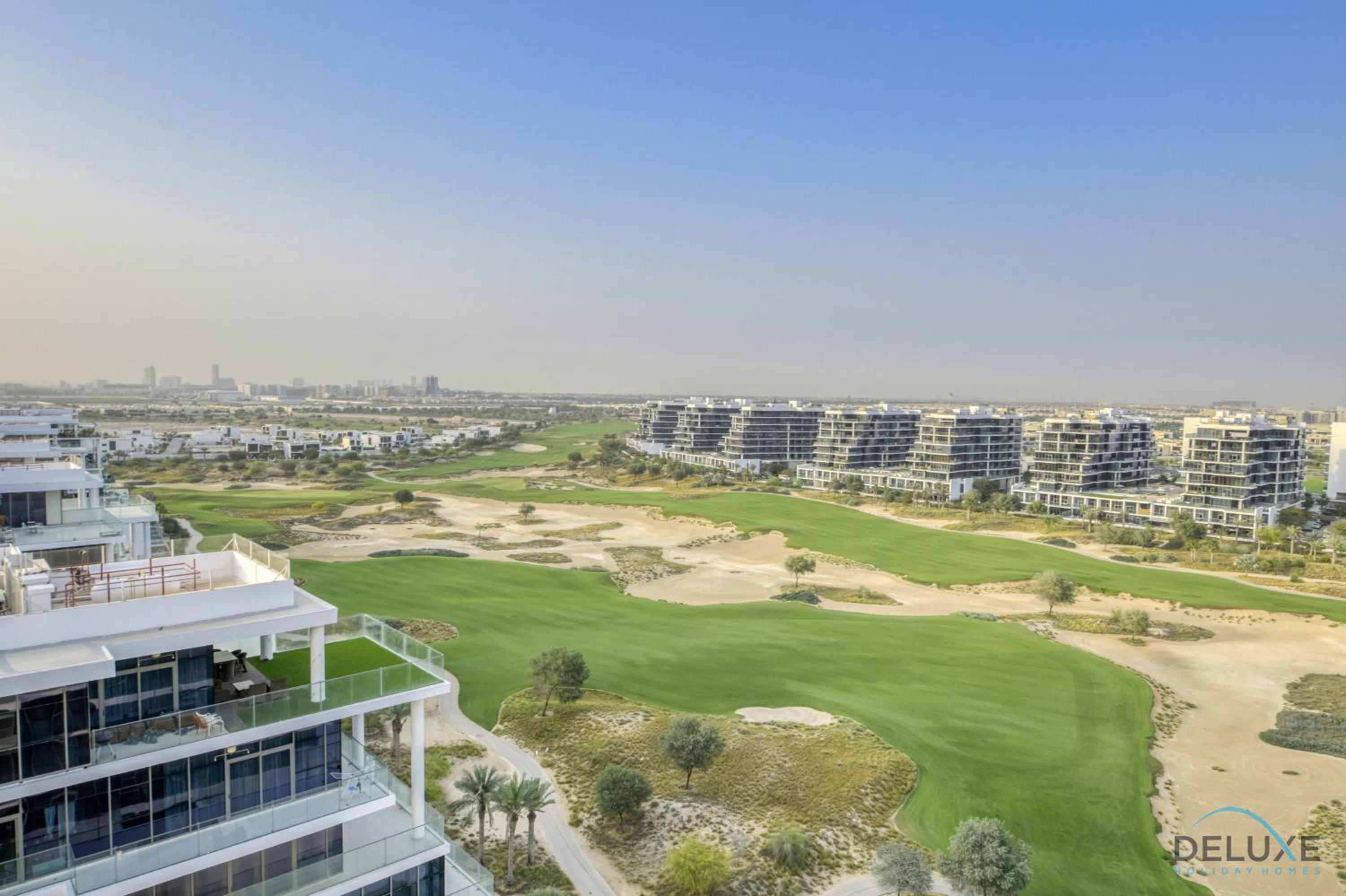Sunlit Studio at Golf Promenade 2A DAMAC Hills By Deluxe Holiday Homes