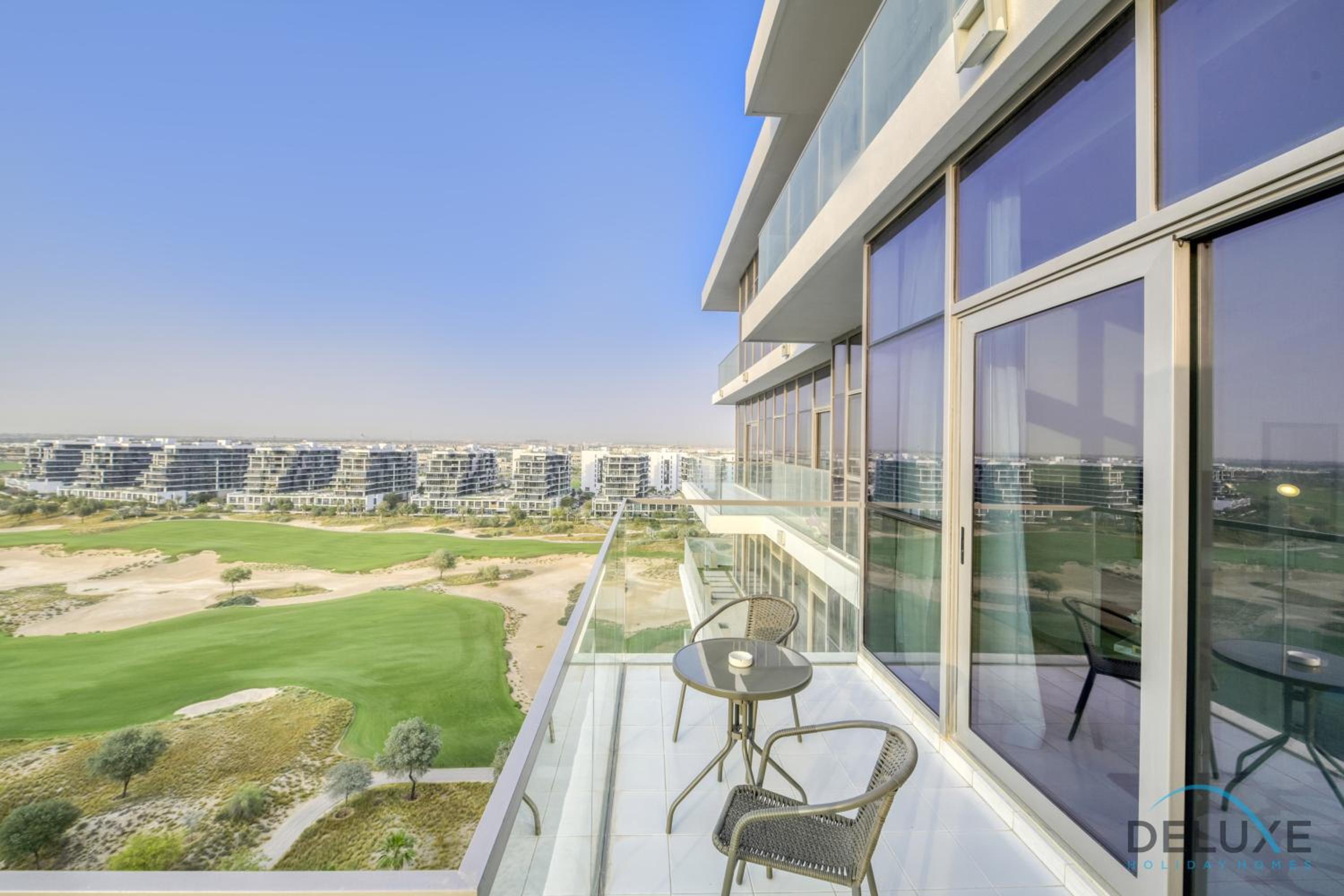 Sunlit Studio at Golf Promenade 2A DAMAC Hills By Deluxe Holiday Homes