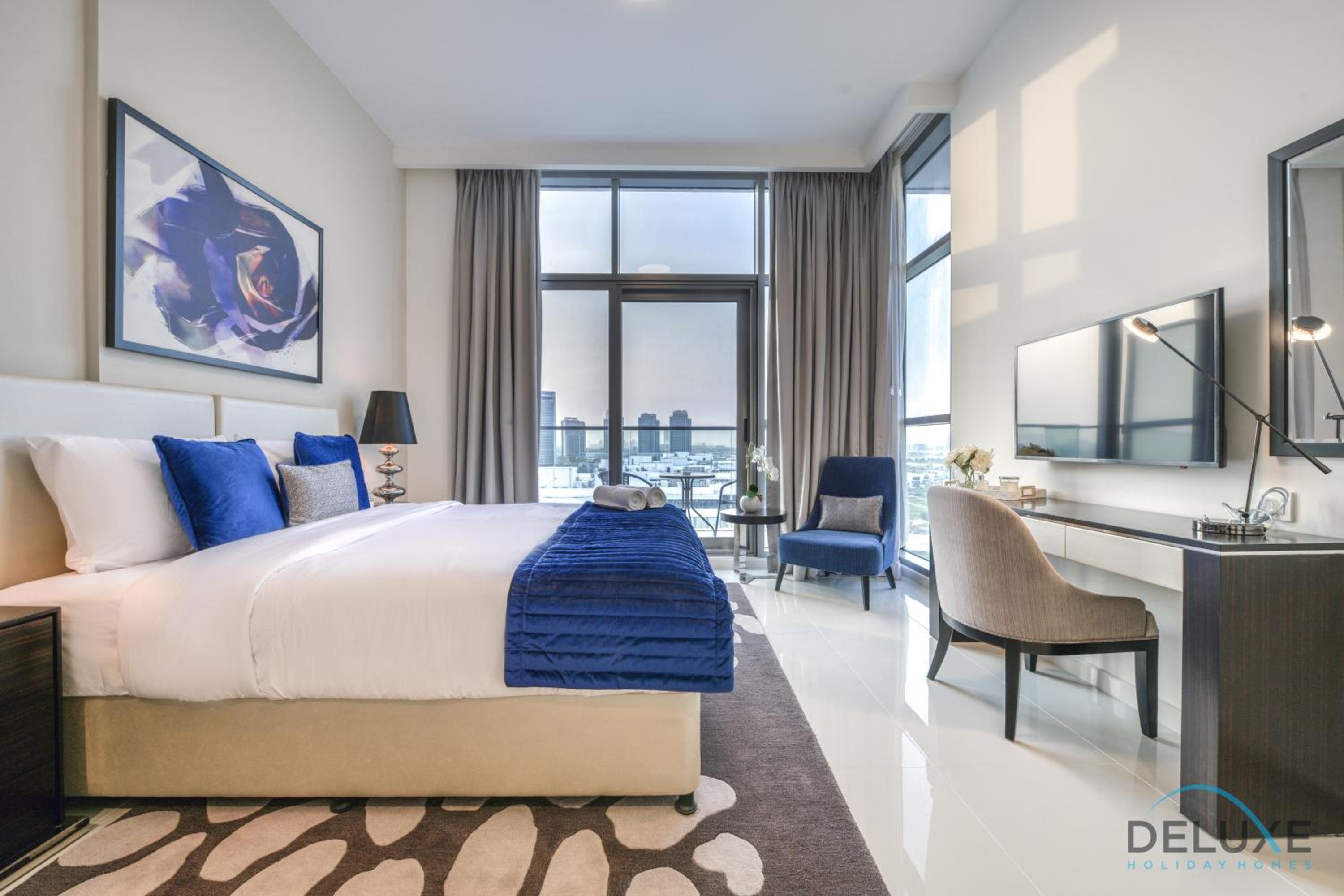 Sunlit Studio at Golf Promenade 2A DAMAC Hills By Deluxe Holiday Homes, photo 16
