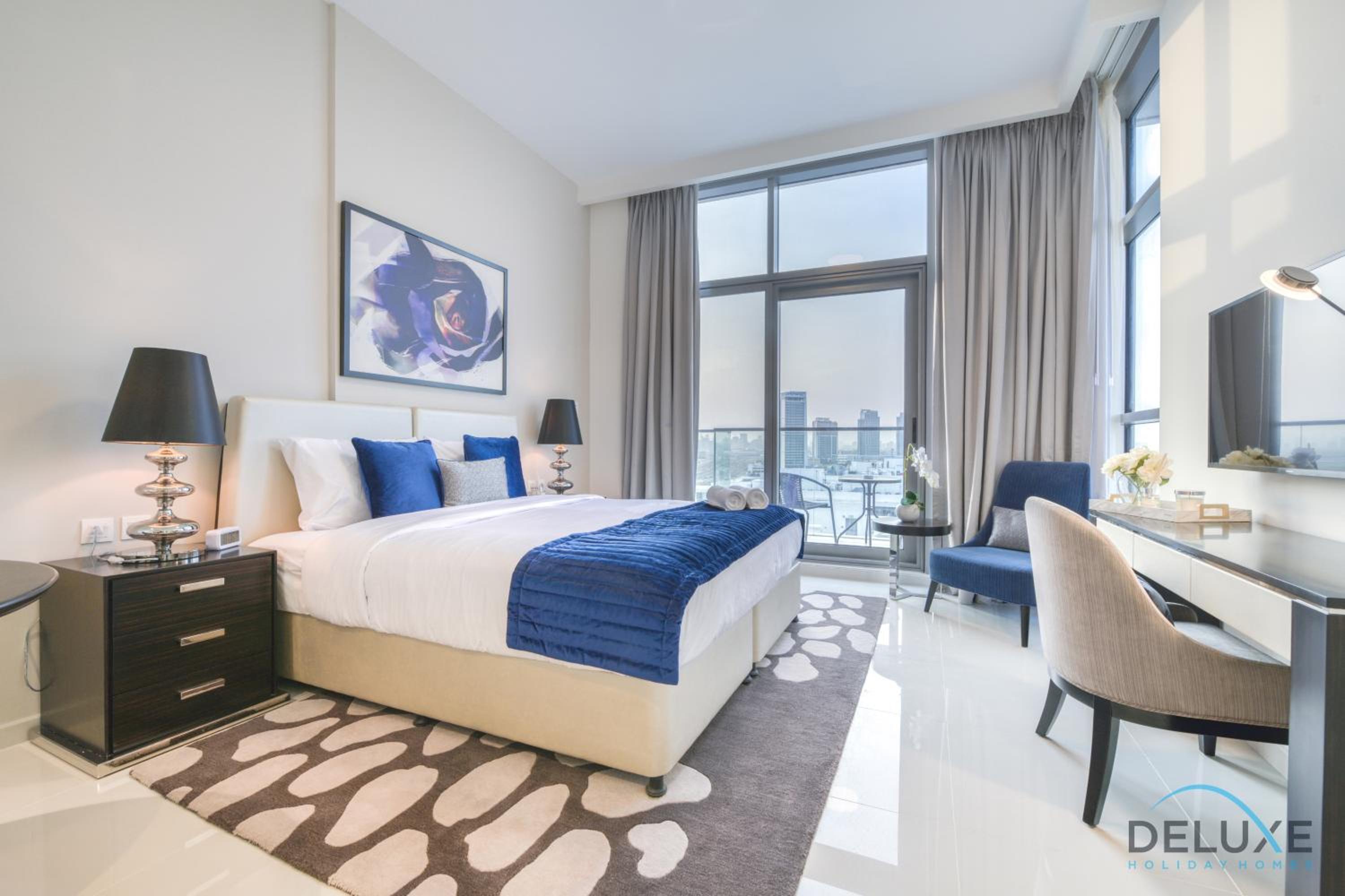 Sunlit Studio at Golf Promenade 2A DAMAC Hills By Deluxe Holiday Homes