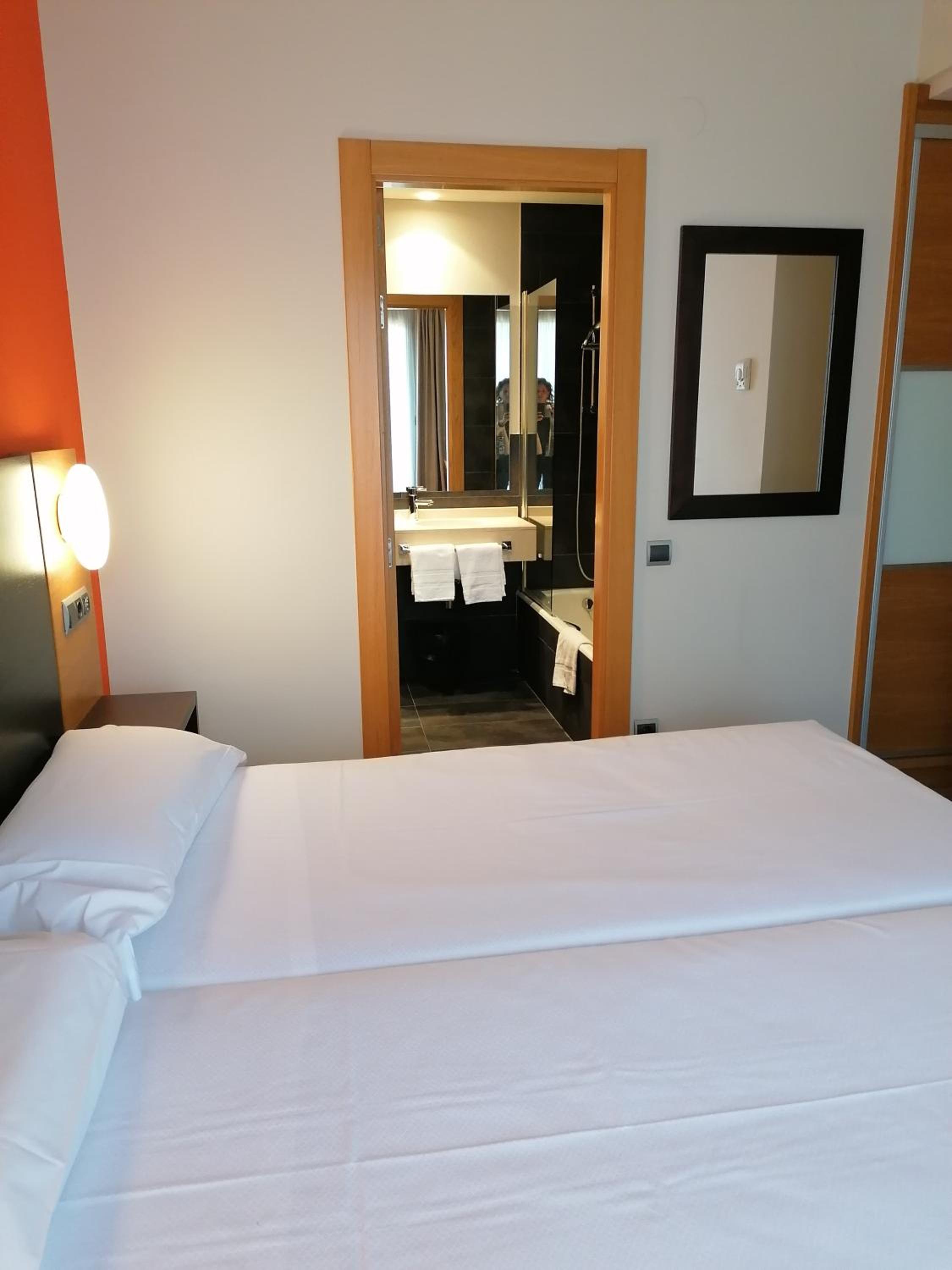 Apartamentos Maritimo Ris con garaje