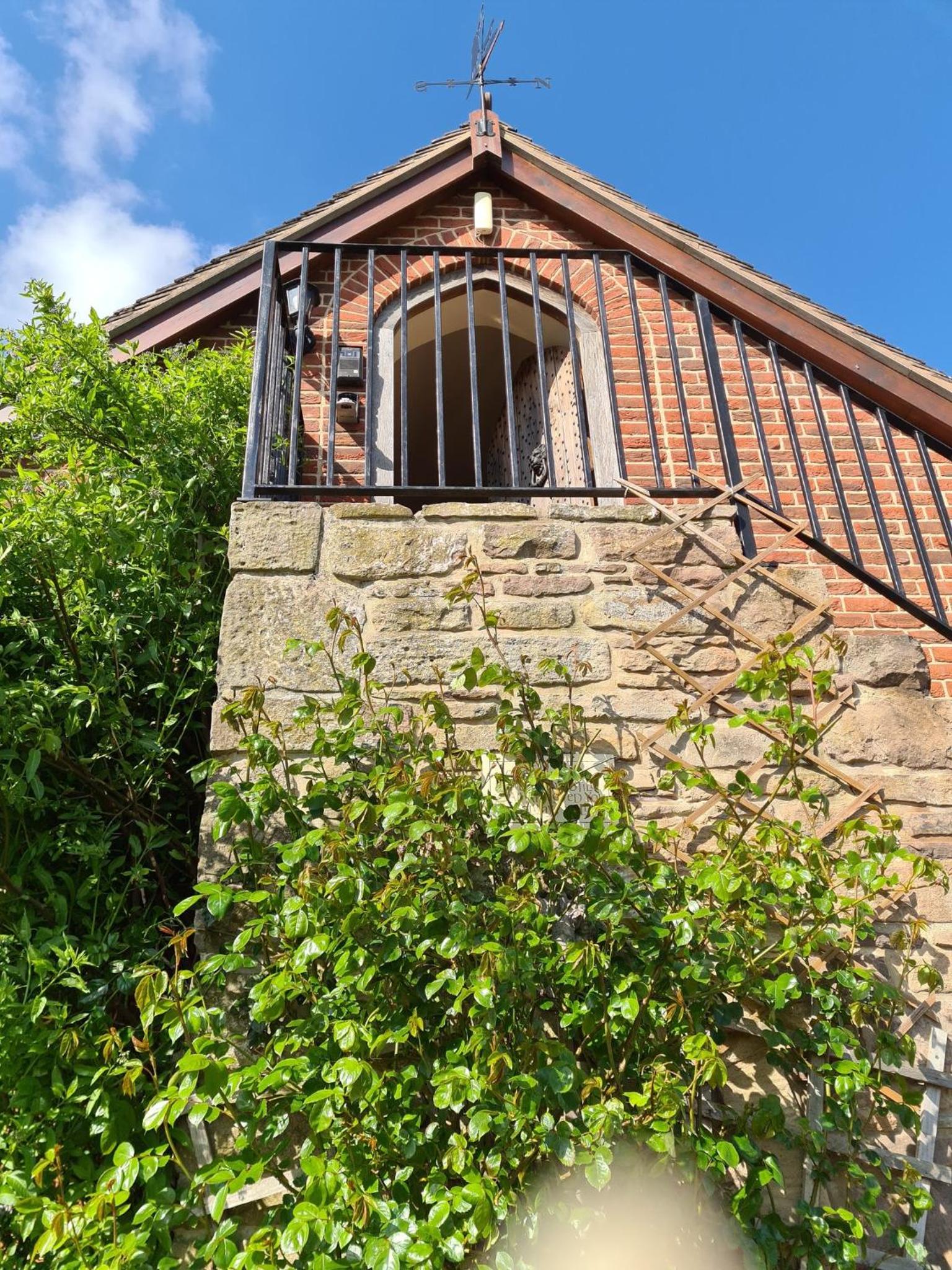 Lyde Cross Coach House view 2