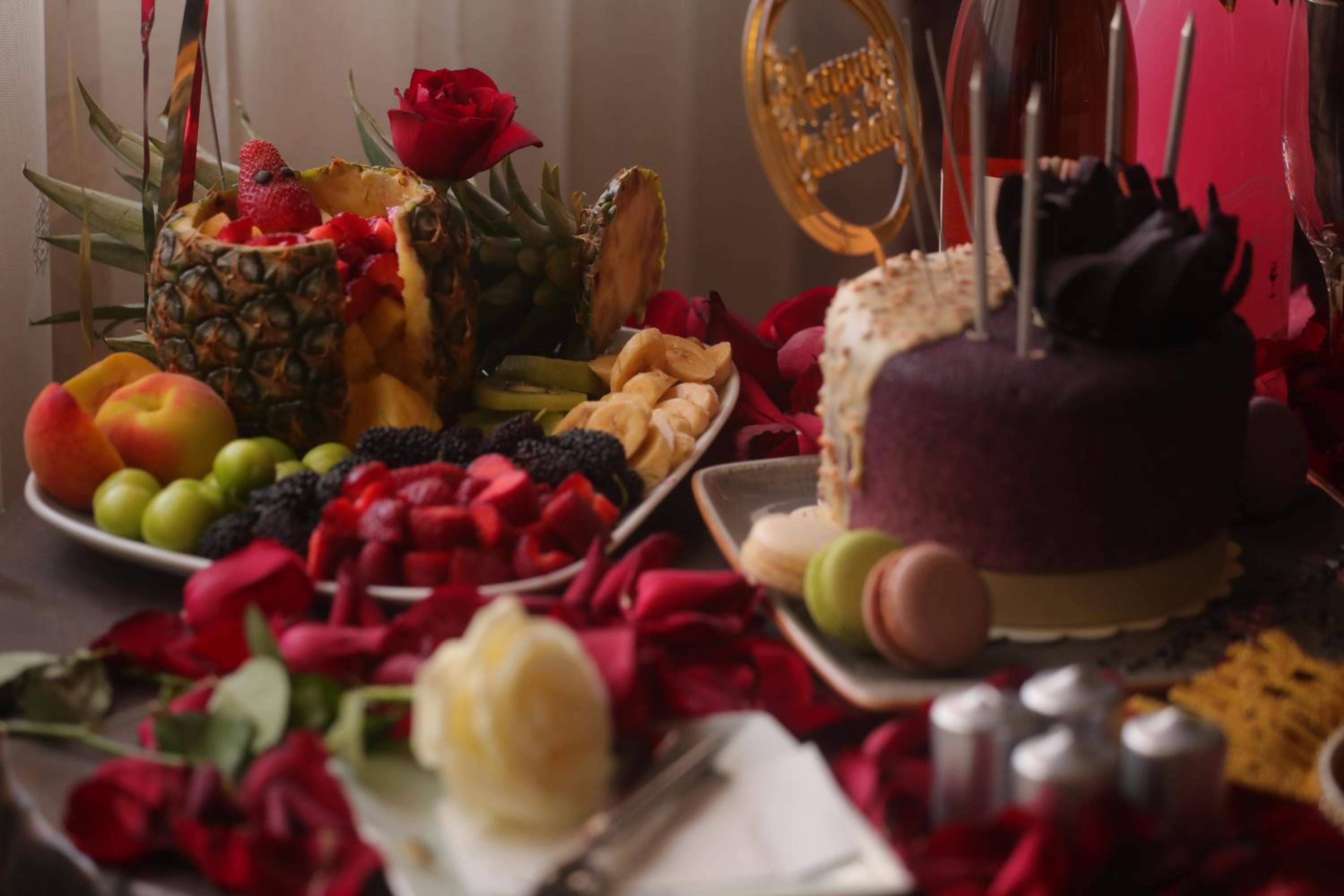 Shoestring Cave House - Image 33