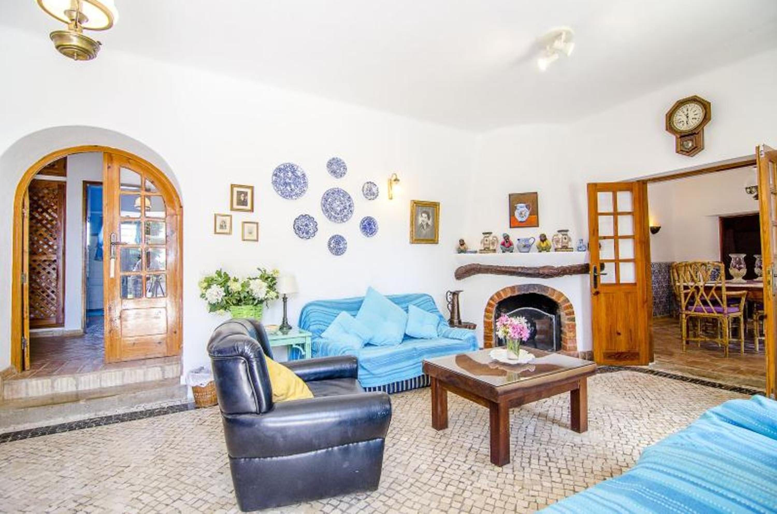 Elegant Villa in Loulé with Private Pool