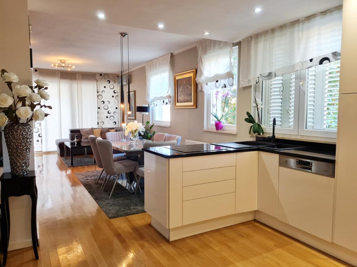 Hotel Holiday Home Drago - Image 1