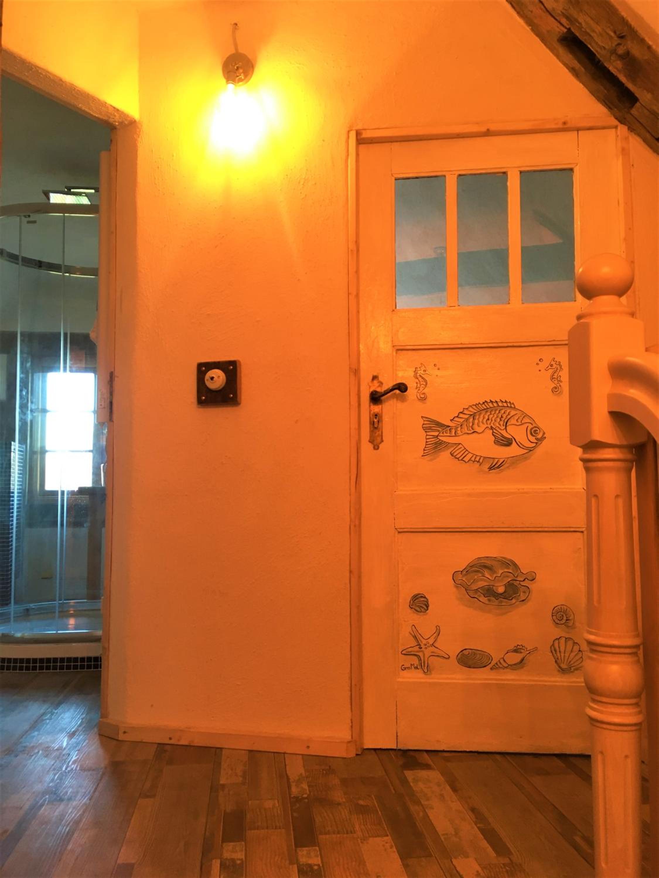 Photo 33