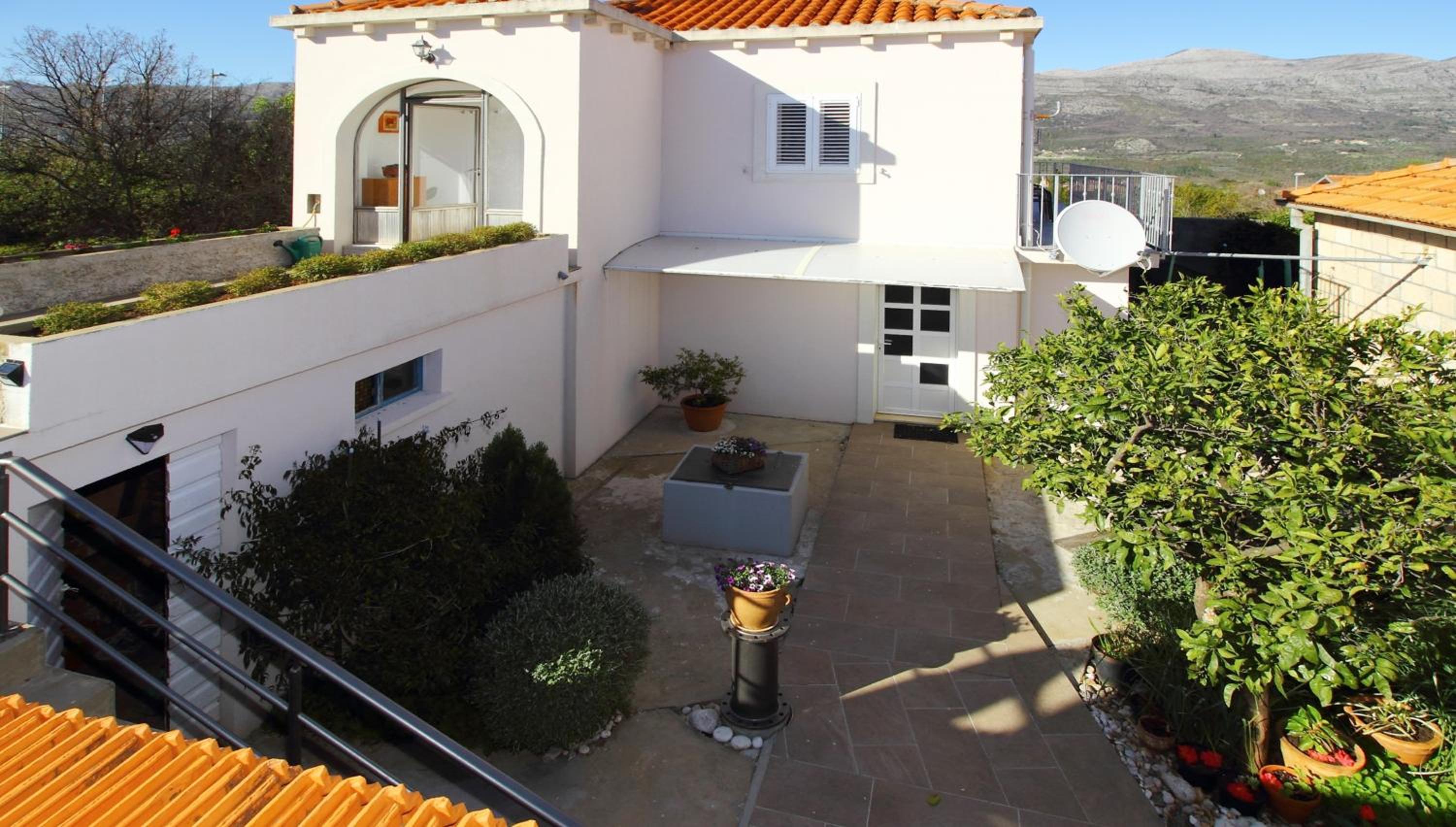 Apartment Marita view 3