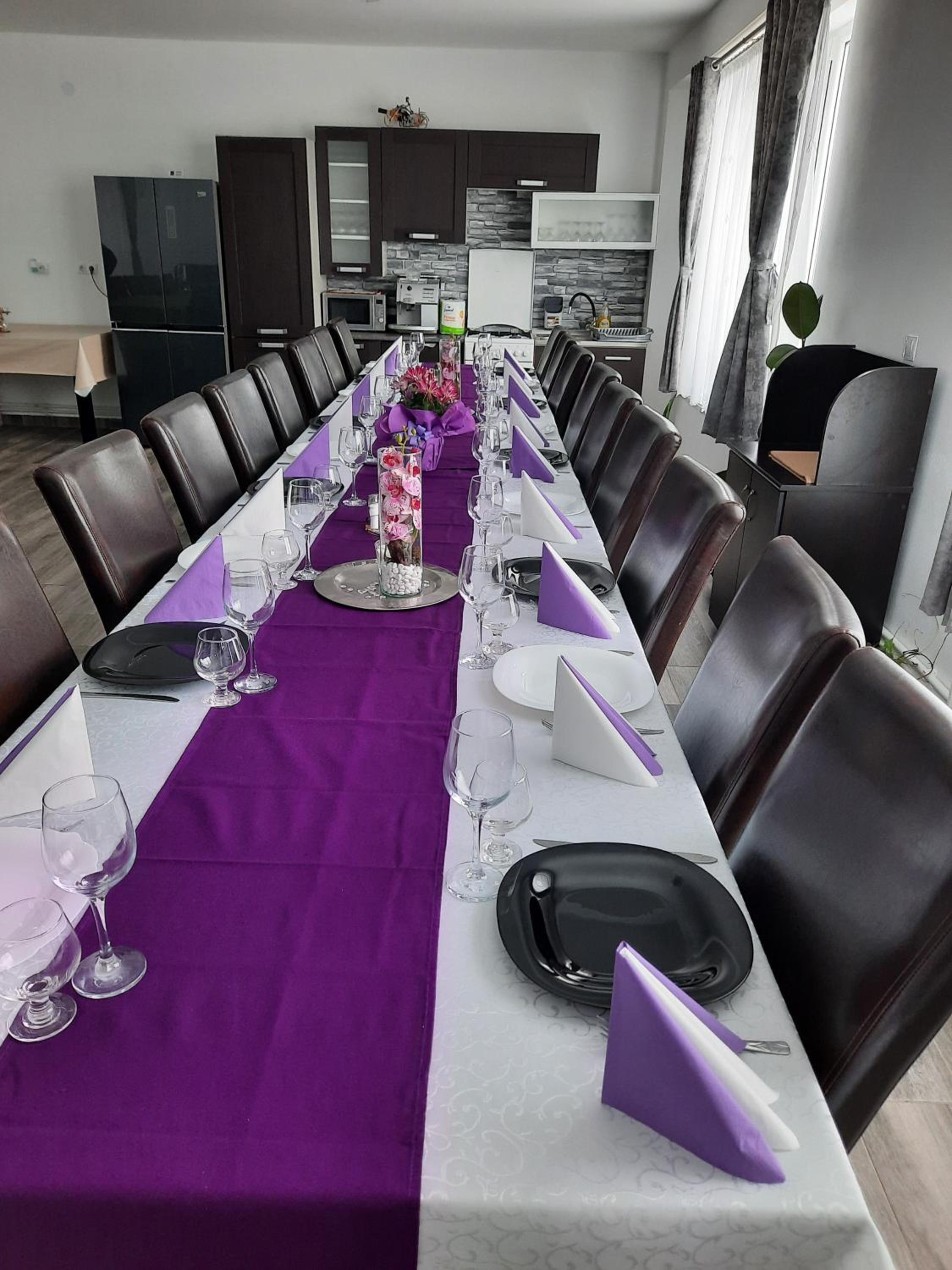 Hotel Casa Hărșan - Image 1