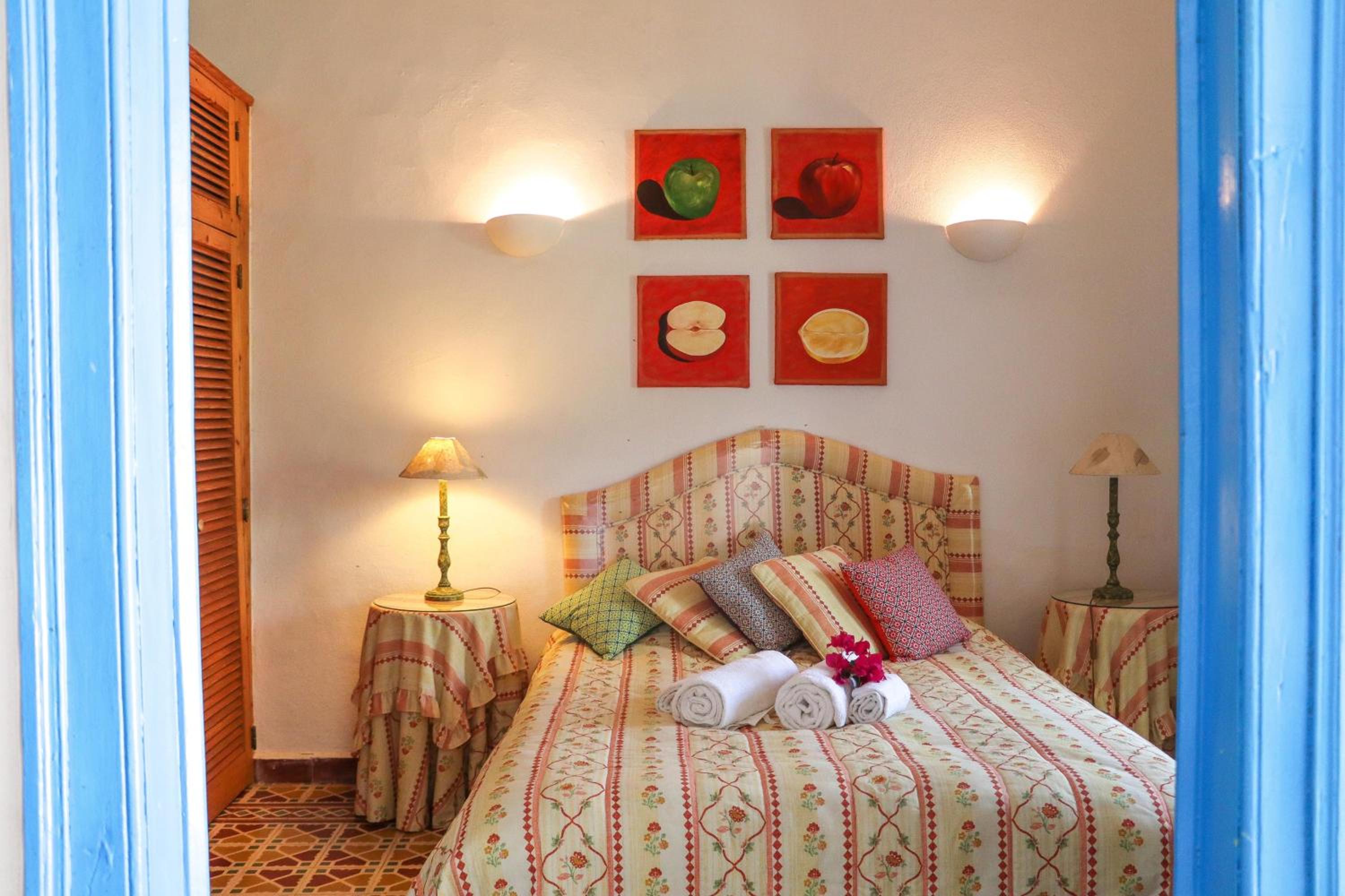 Elegant villa with sea view in Loulé + private pool