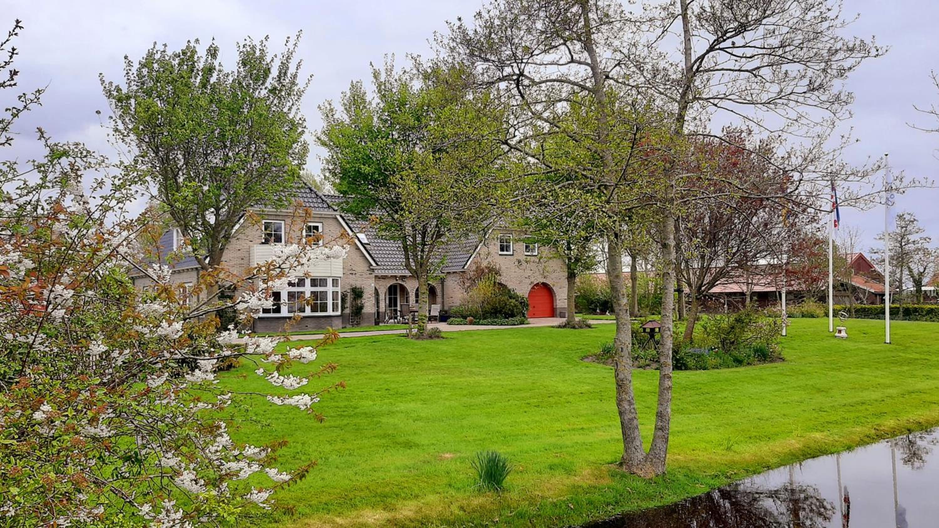 B&B Hoptille view 2
