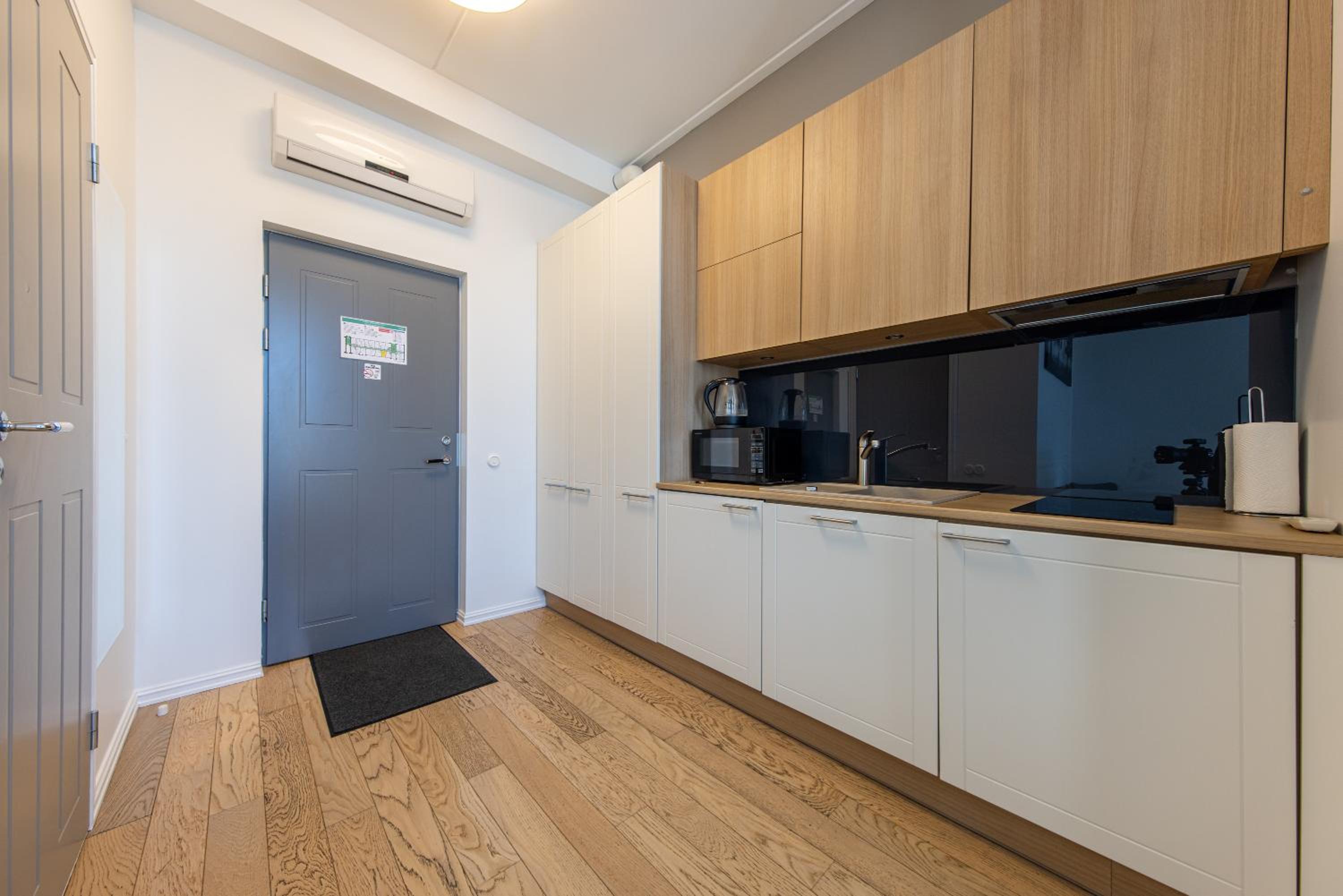 Cozy Studio Apartments 47 view 3