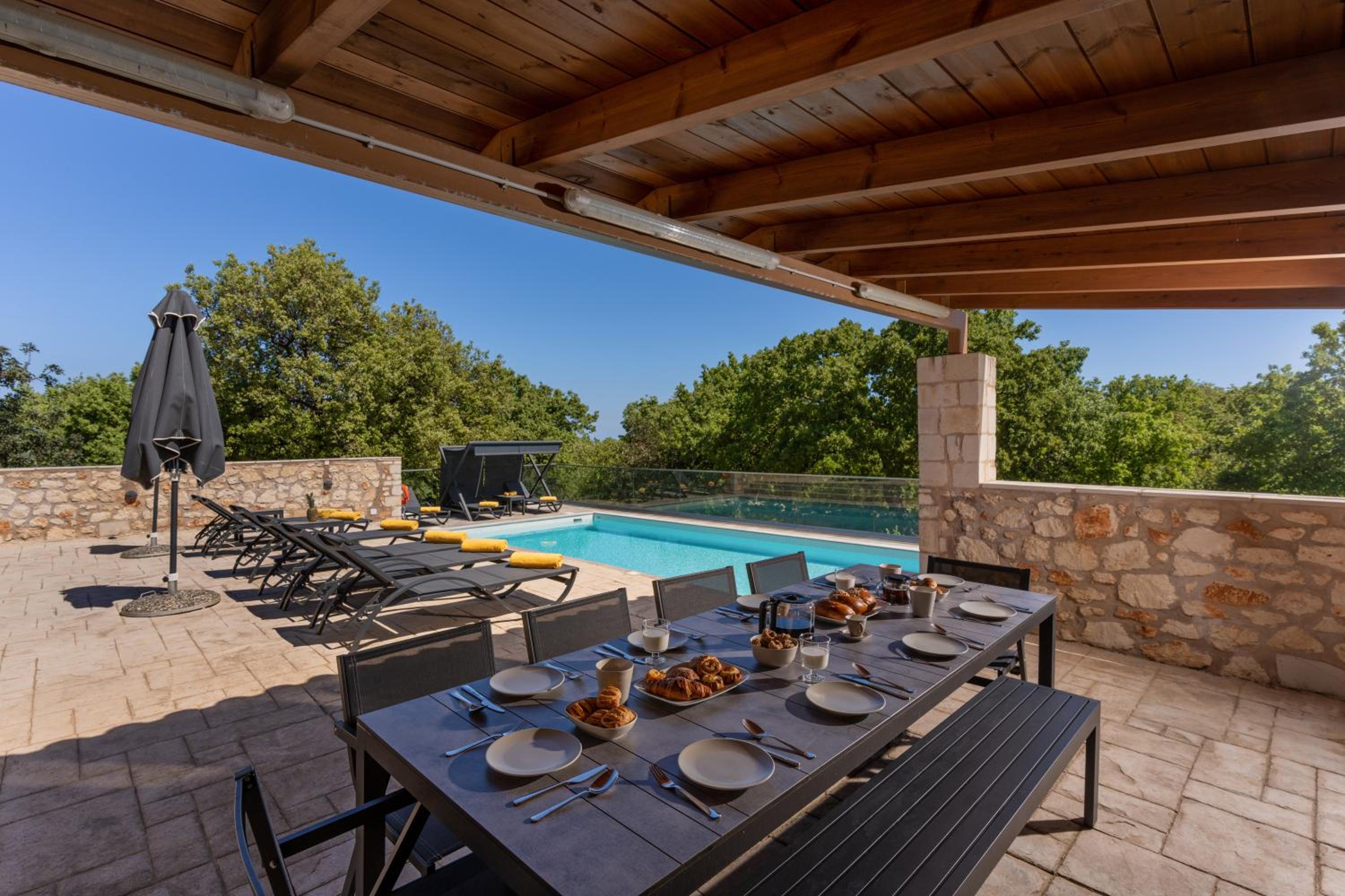 Villa Eris view 2