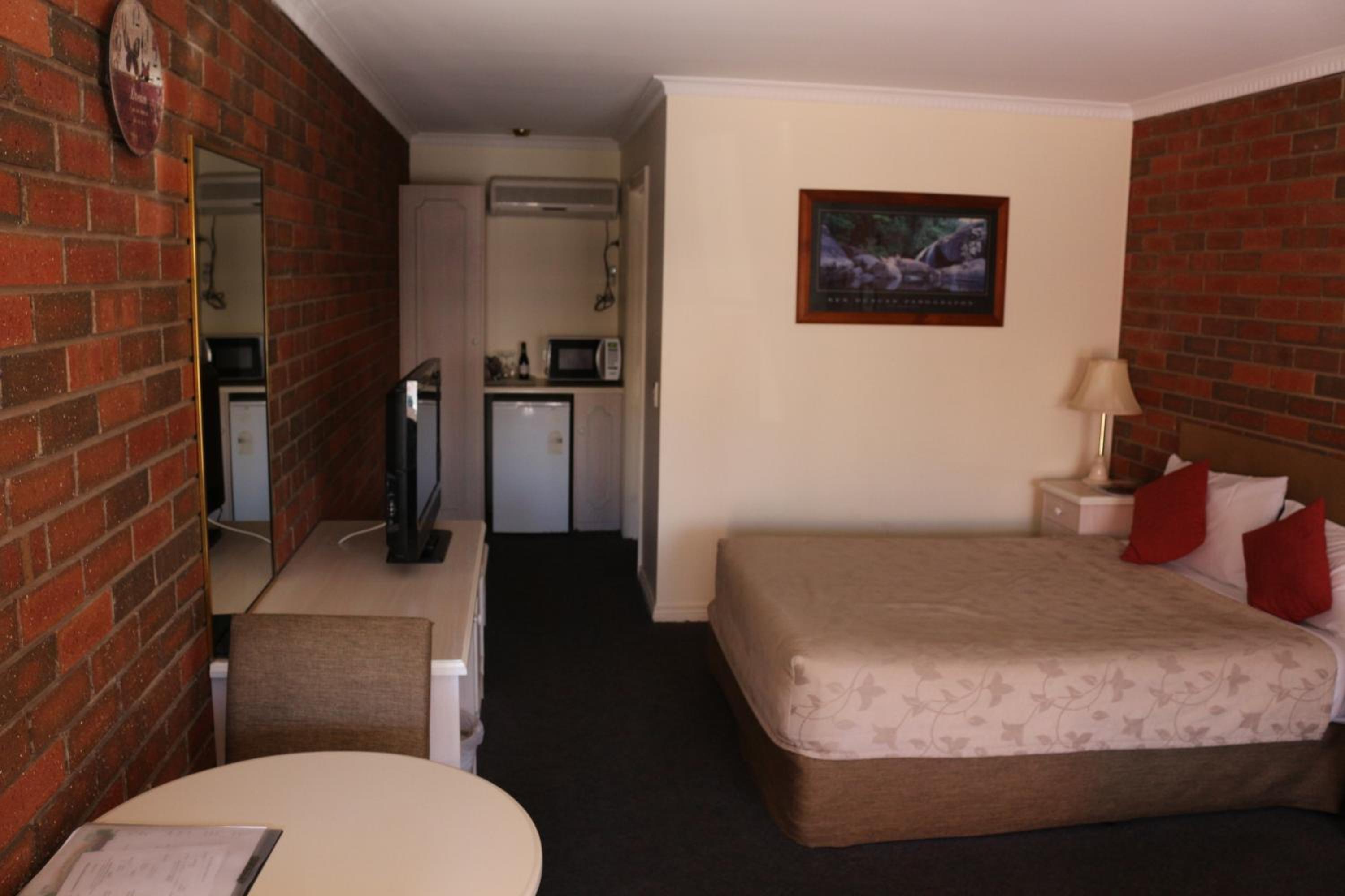 Photo 12