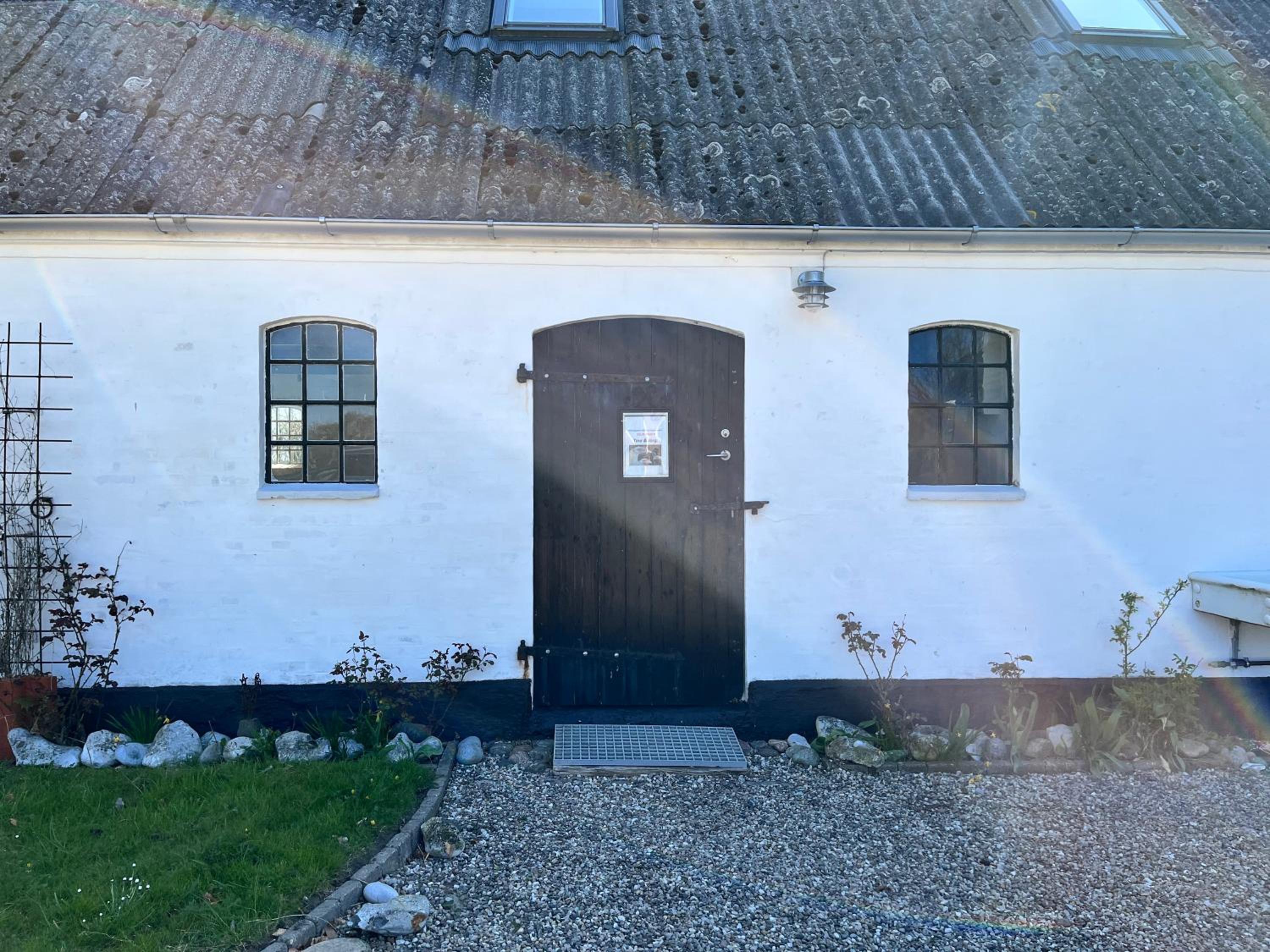 Apartment Ruhetgaard Bed & kitchen