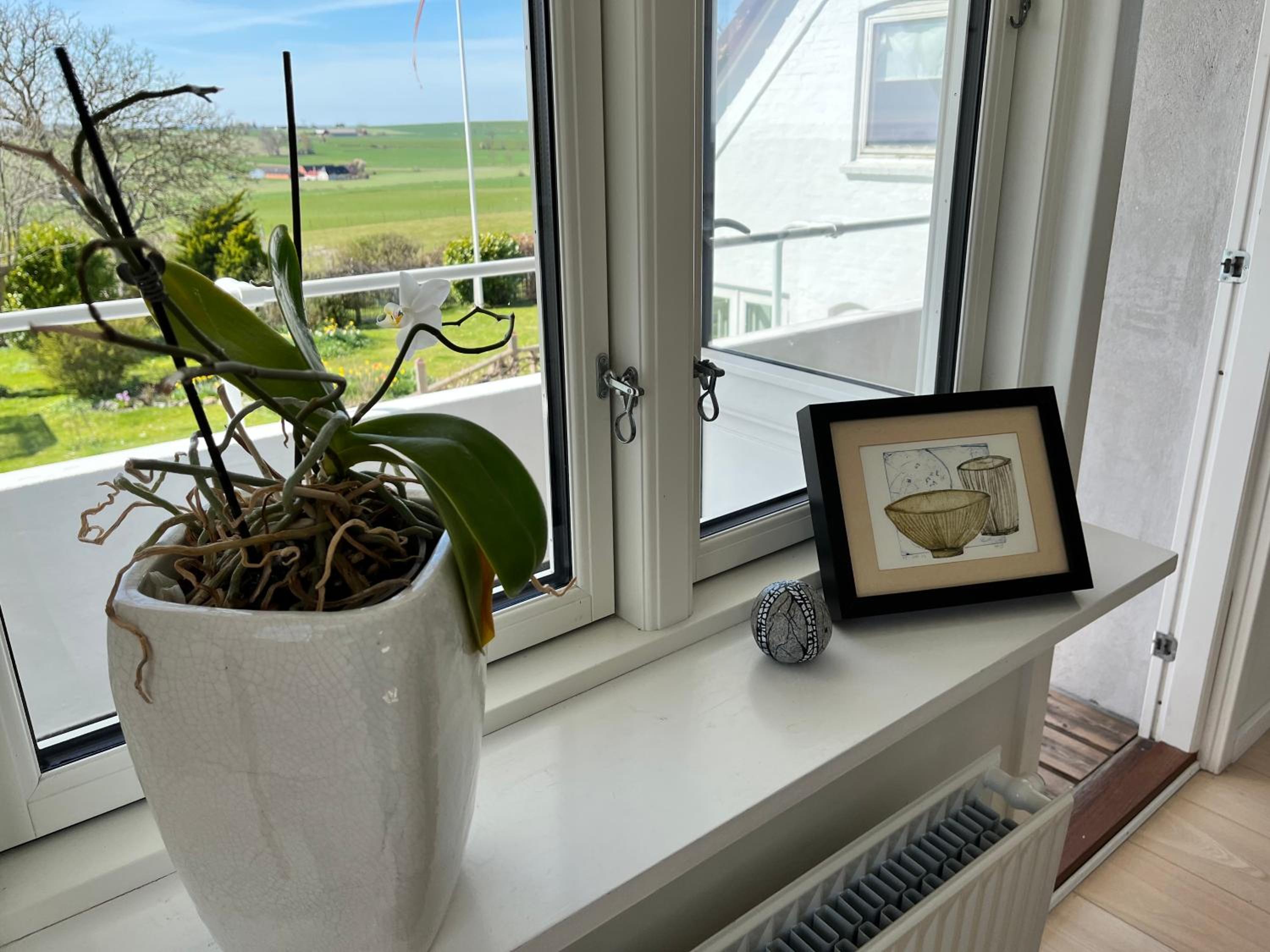 Apartment Ruhetgaard Bed & kitchen