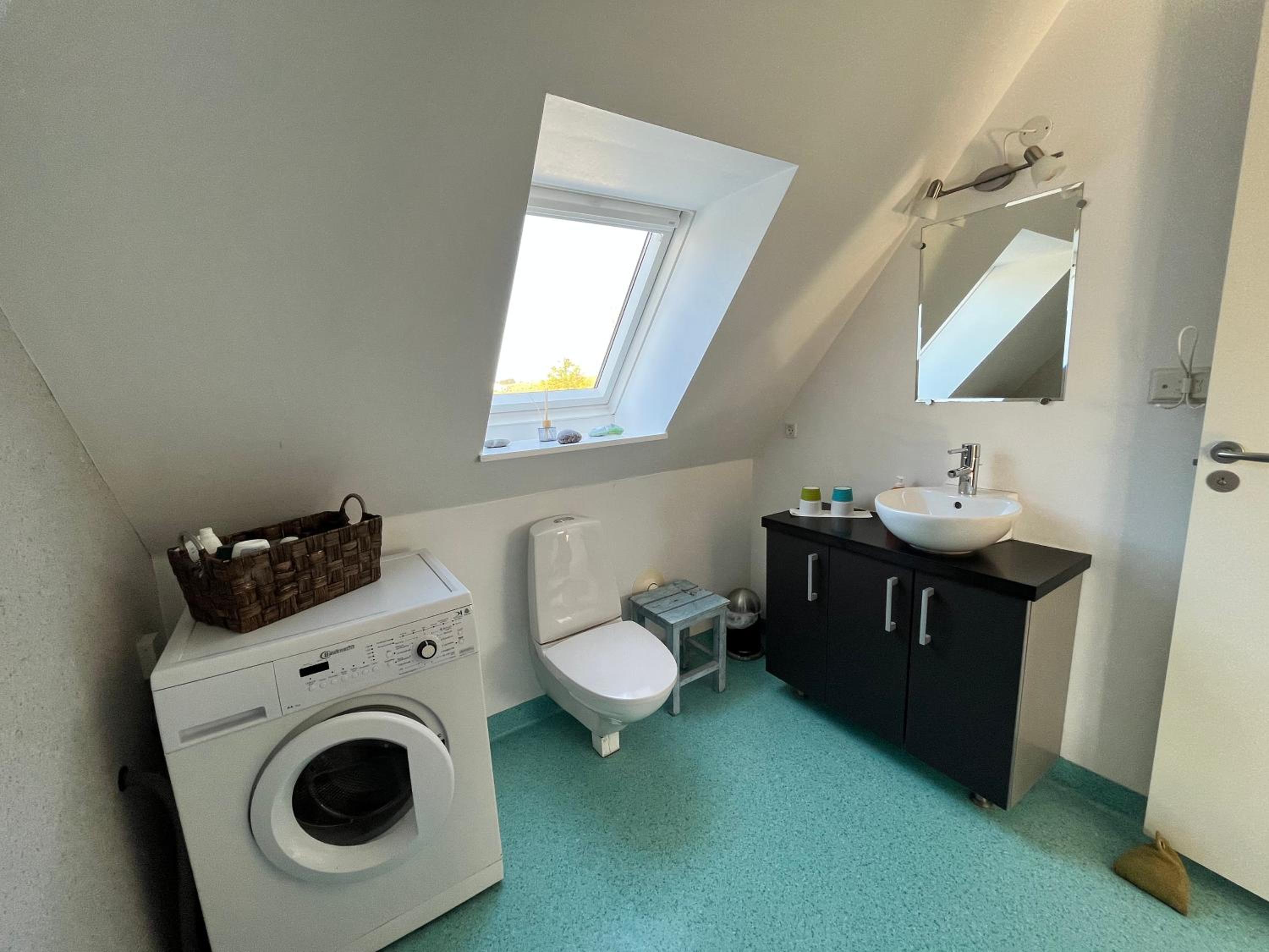 Apartment Ruhetgaard Bed & kitchen