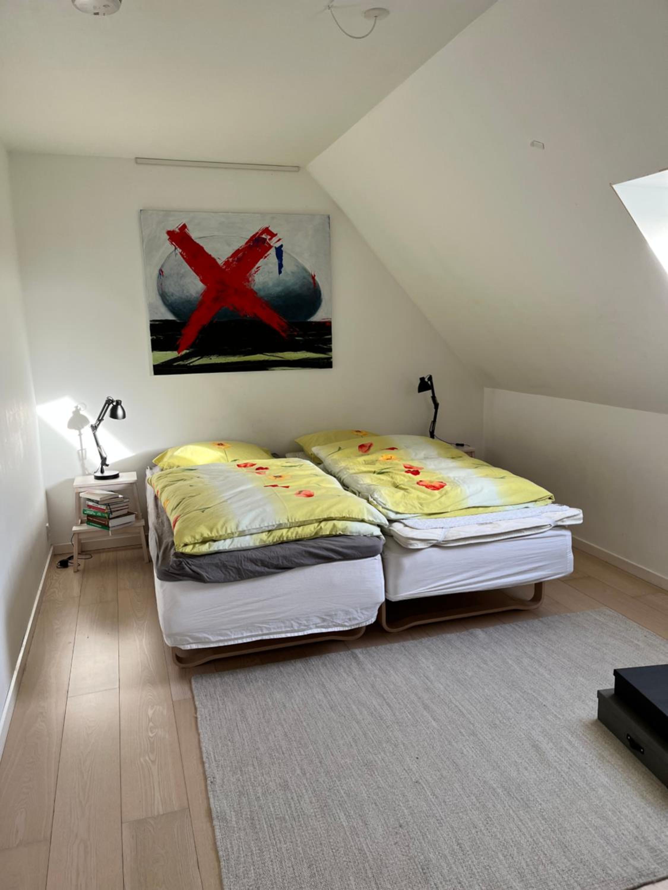 Apartment Ruhetgaard Bed & kitchen