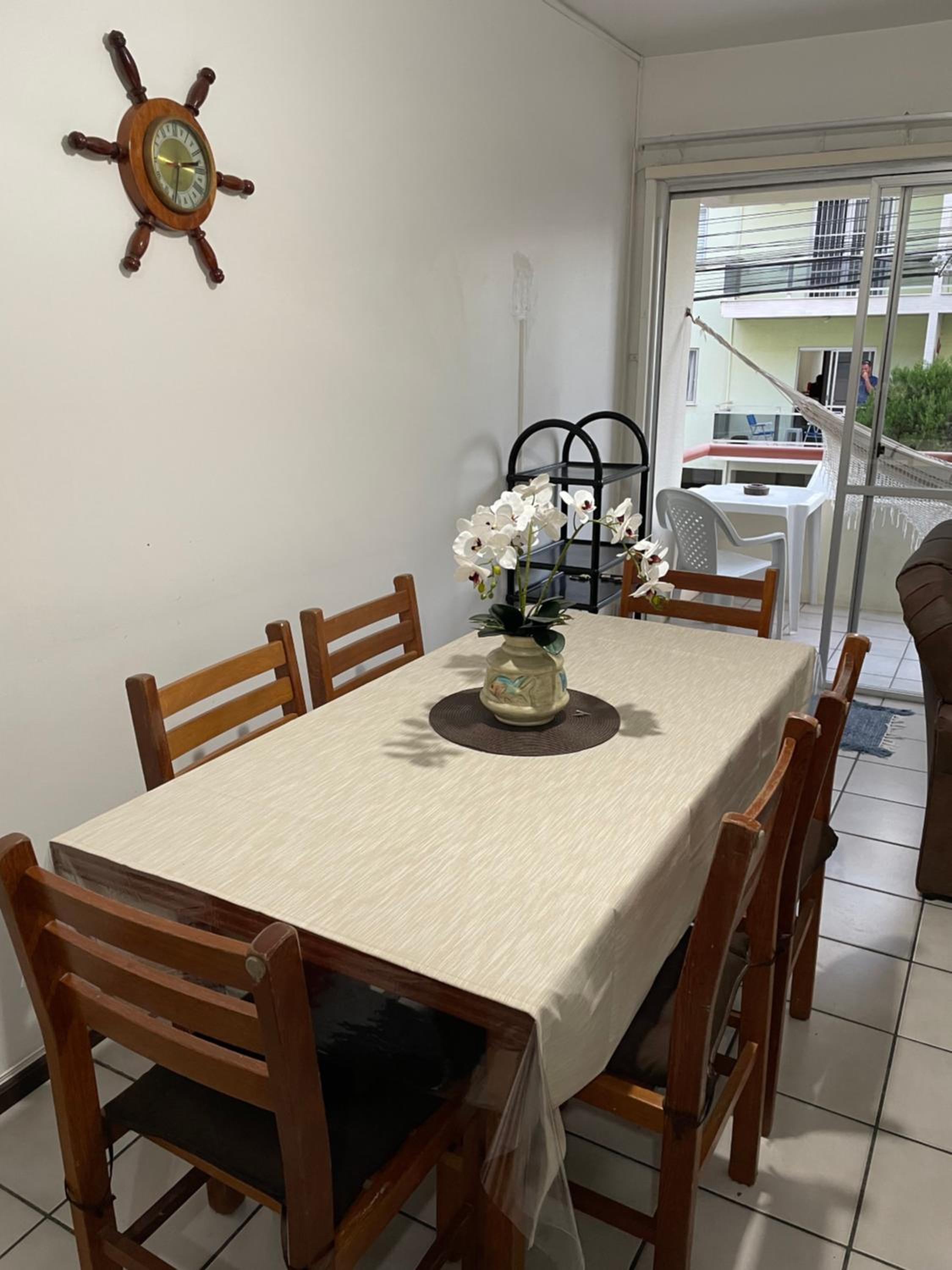 Lindo apartamento super completo em Meia Praia, 100 metros do mar e 10 quadras do centro view 4