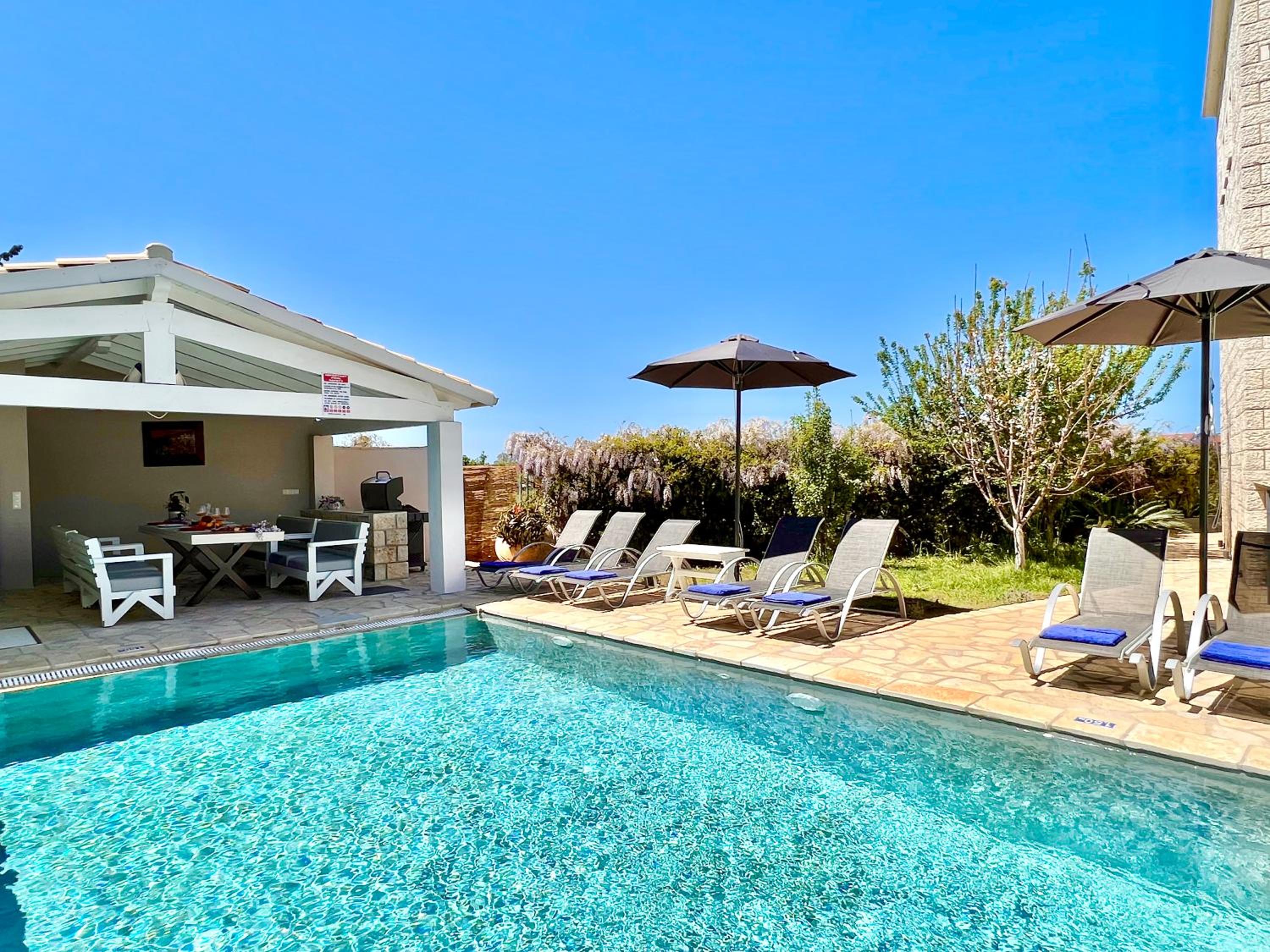 Beach Villa Heart House with private pool by DadoVillas