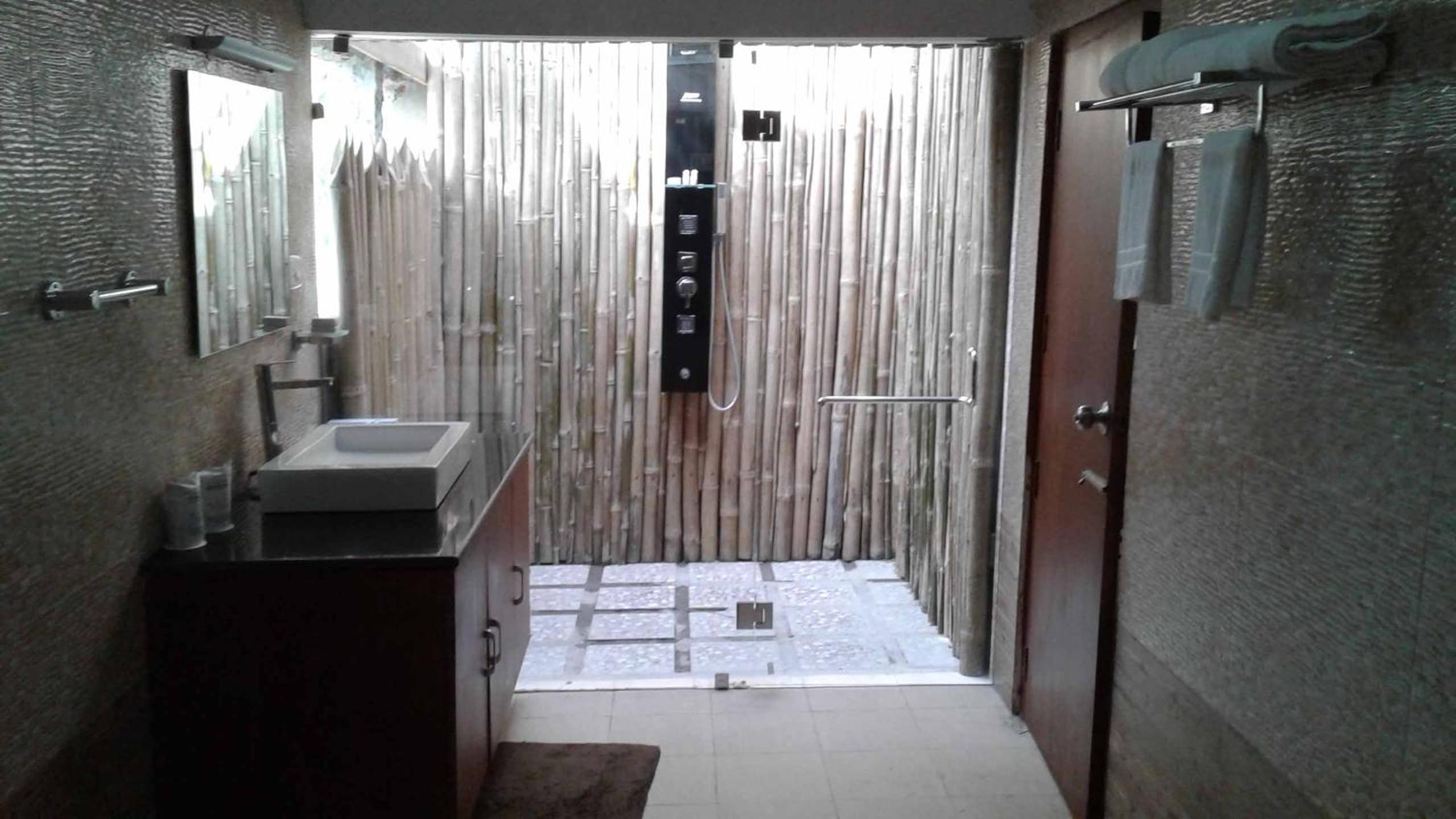Zizina Otis Resort view 5