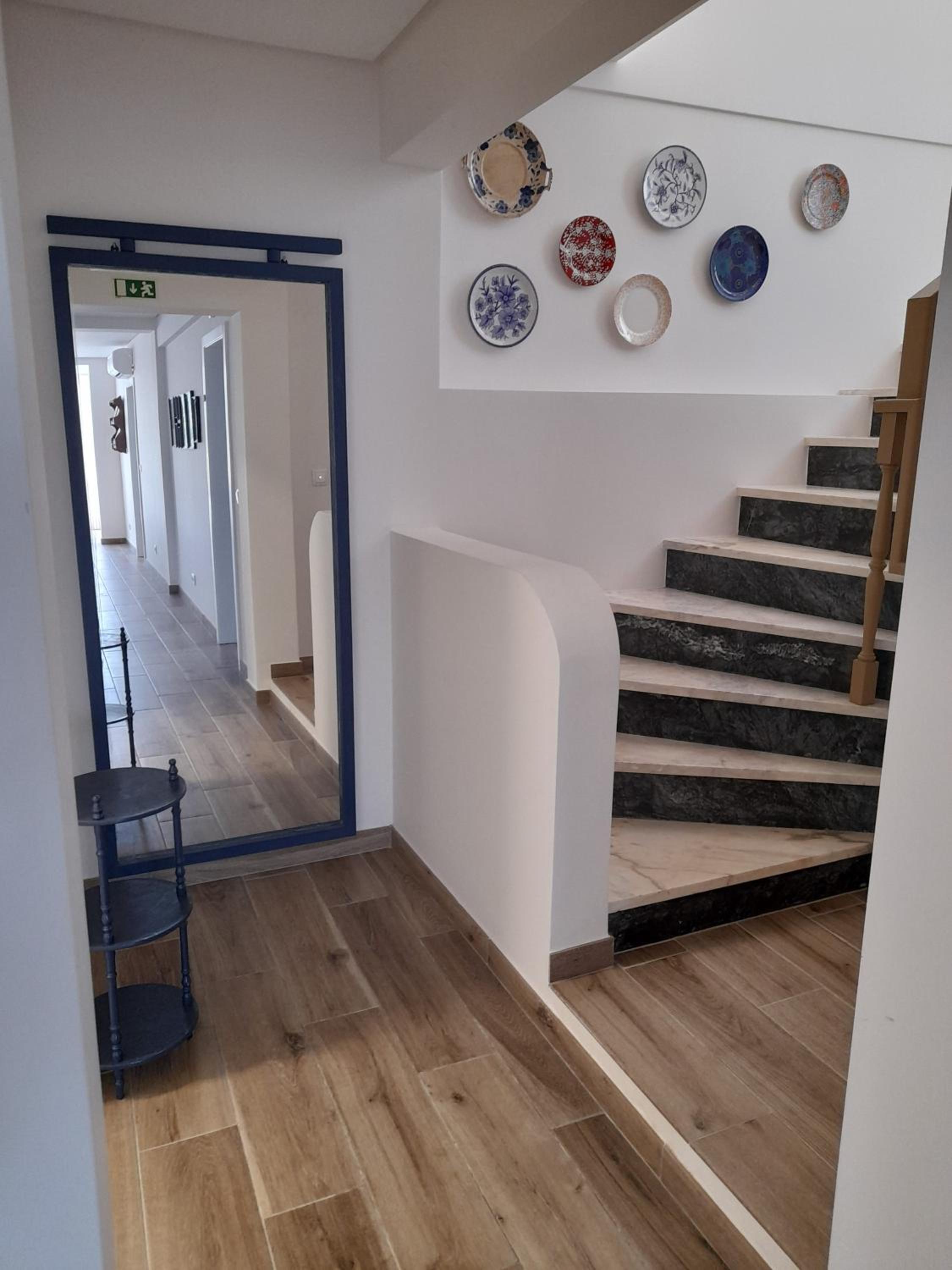 Hall 92 Quartos com WC em moradia com piscina A-das-Lebres Loures, 사진 77