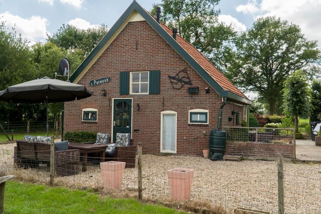 Pothuus 2 persoons vrijstaand huis met vrij uitzicht in de Achterhoek view 5