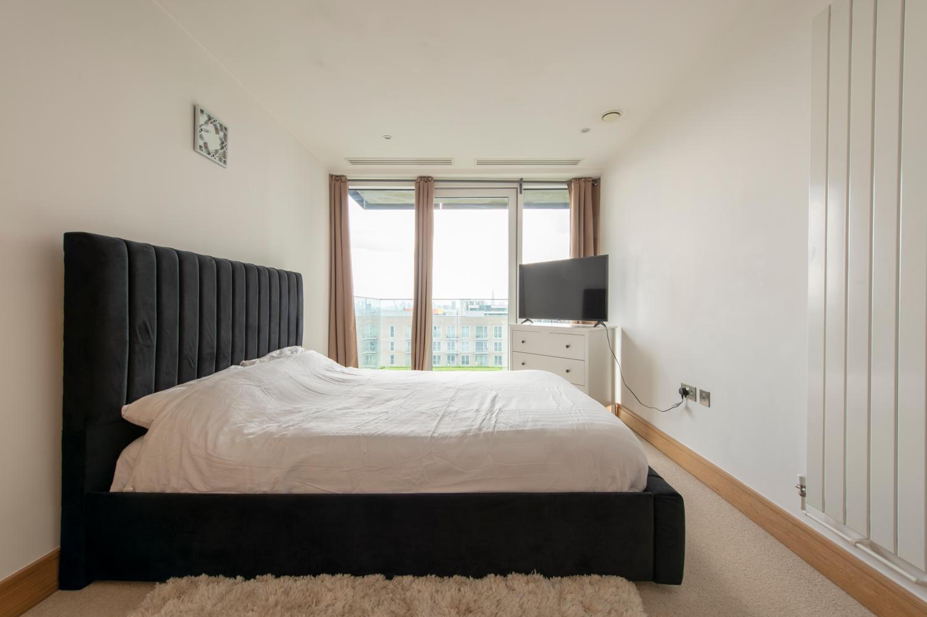 Canary Luxe Apartment