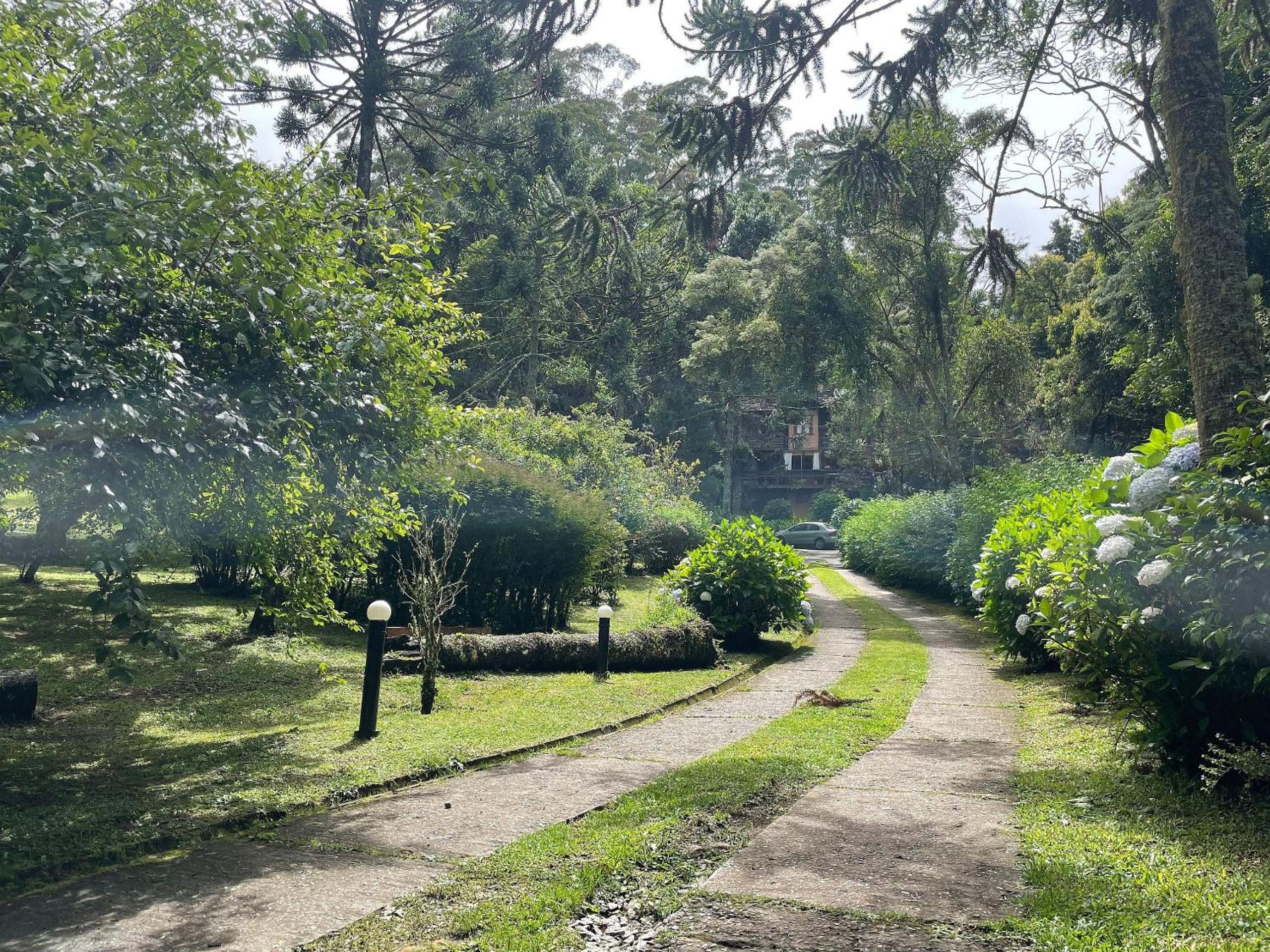 House with gourmet area near Amantikir Park