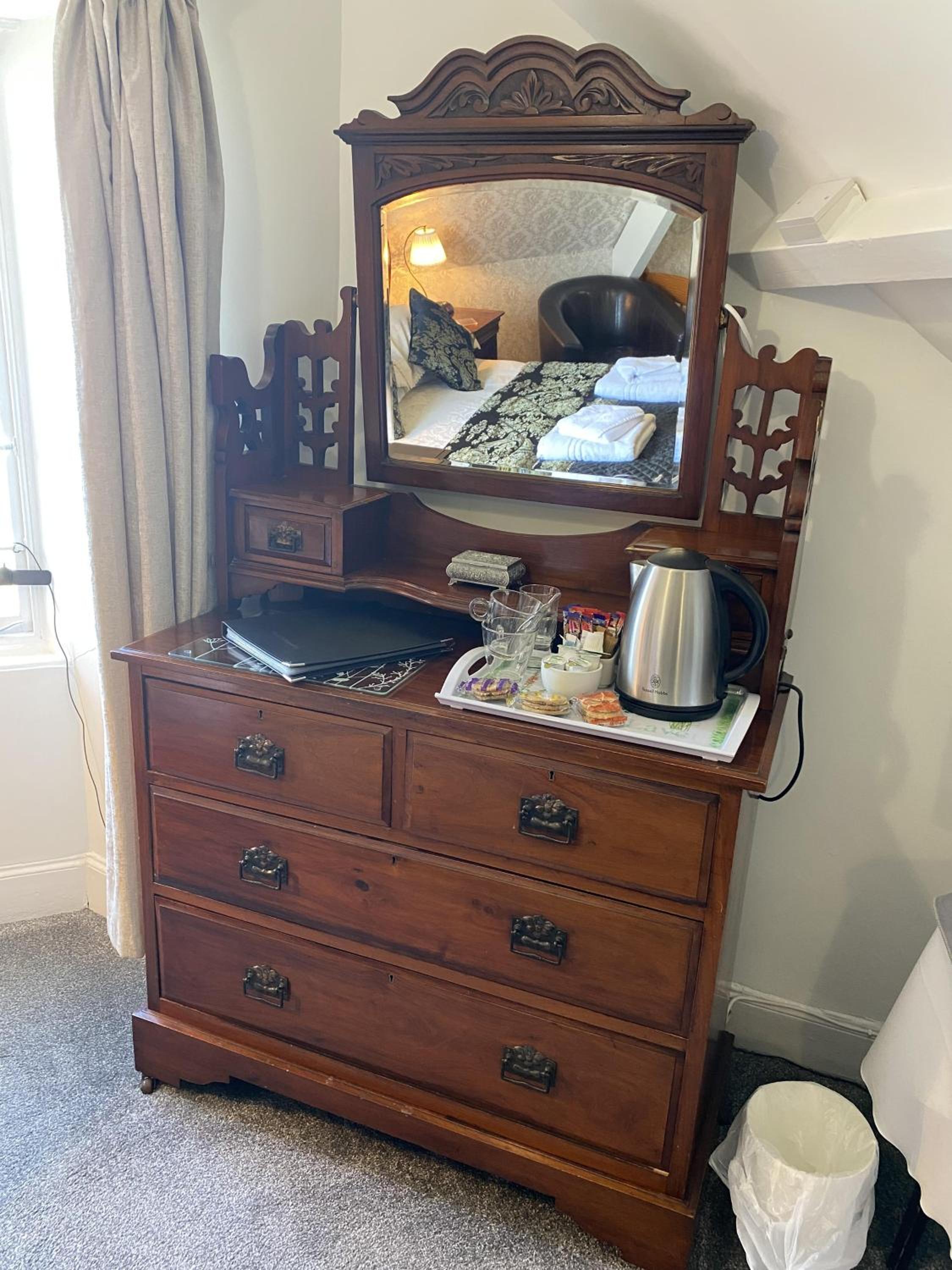 Lynton Vacations - The North Cliff Hotel - Property Image 110