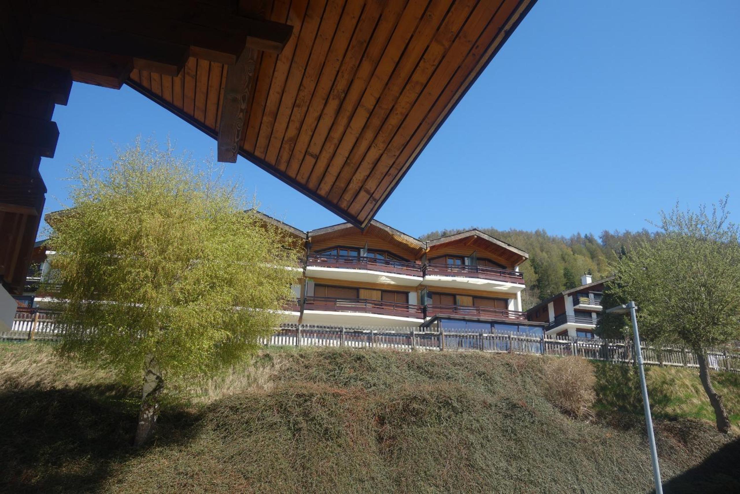 Iris CONFORTABLE & PLEASANT apartments by Alpvision Résidences