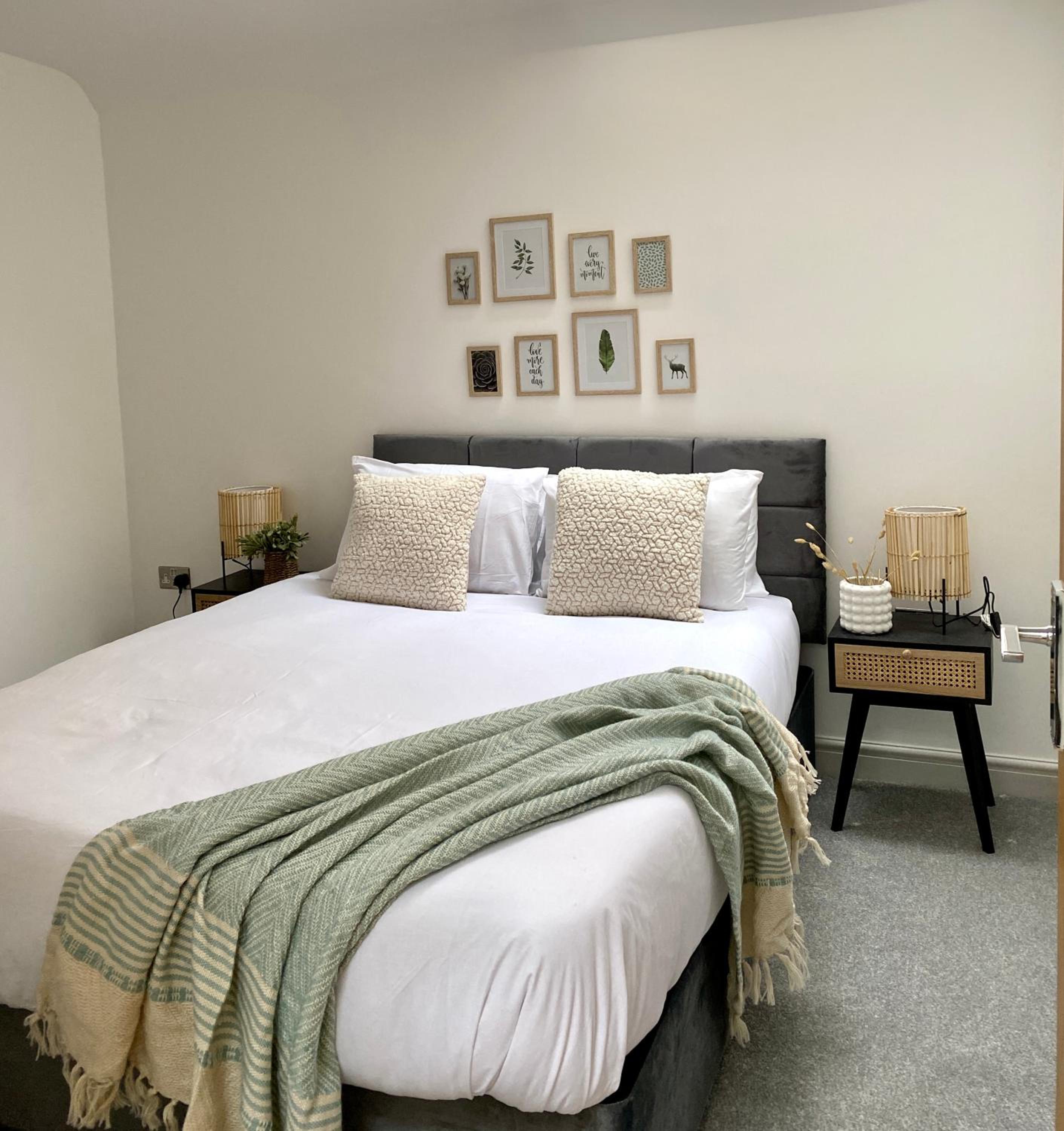 Hounds Gate Luxury Apartments by 1508 Stays view 2