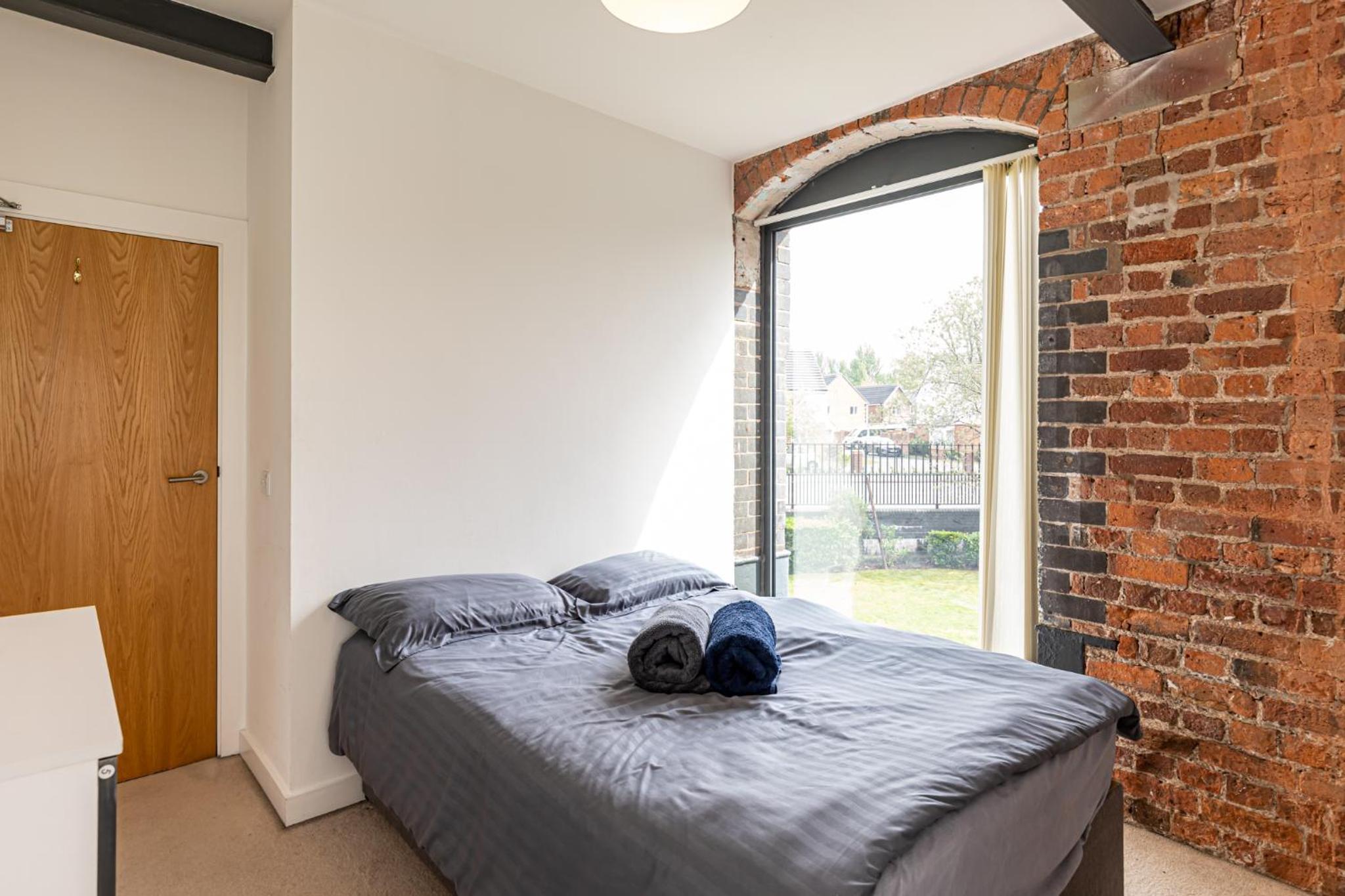 Warrington Vacations - Clock Towers, 2 Bed, Stockton Heath, Warrington, Parking - Property Image 26