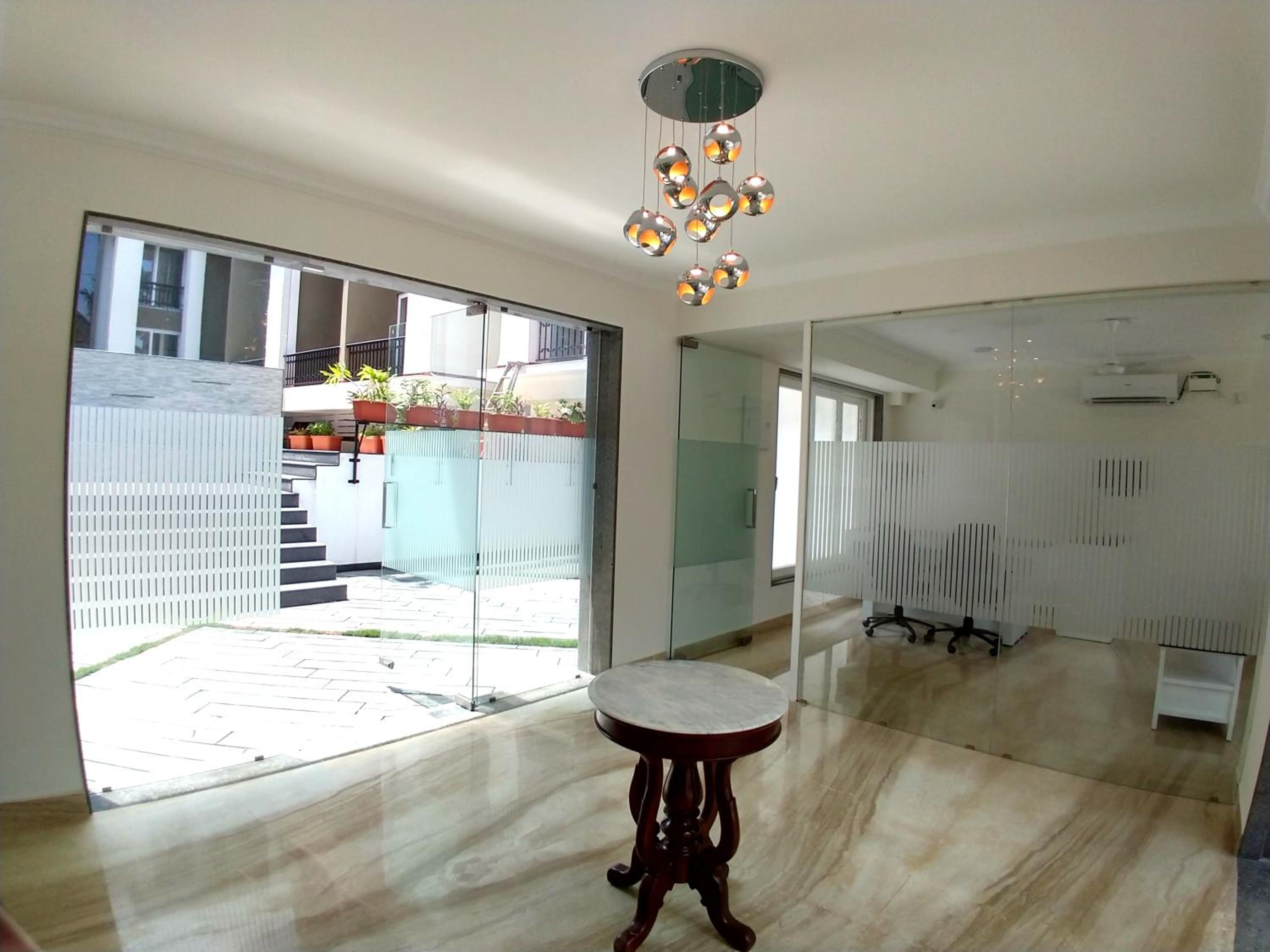Bellagio Rezidencia 1 BHK Service Apartments