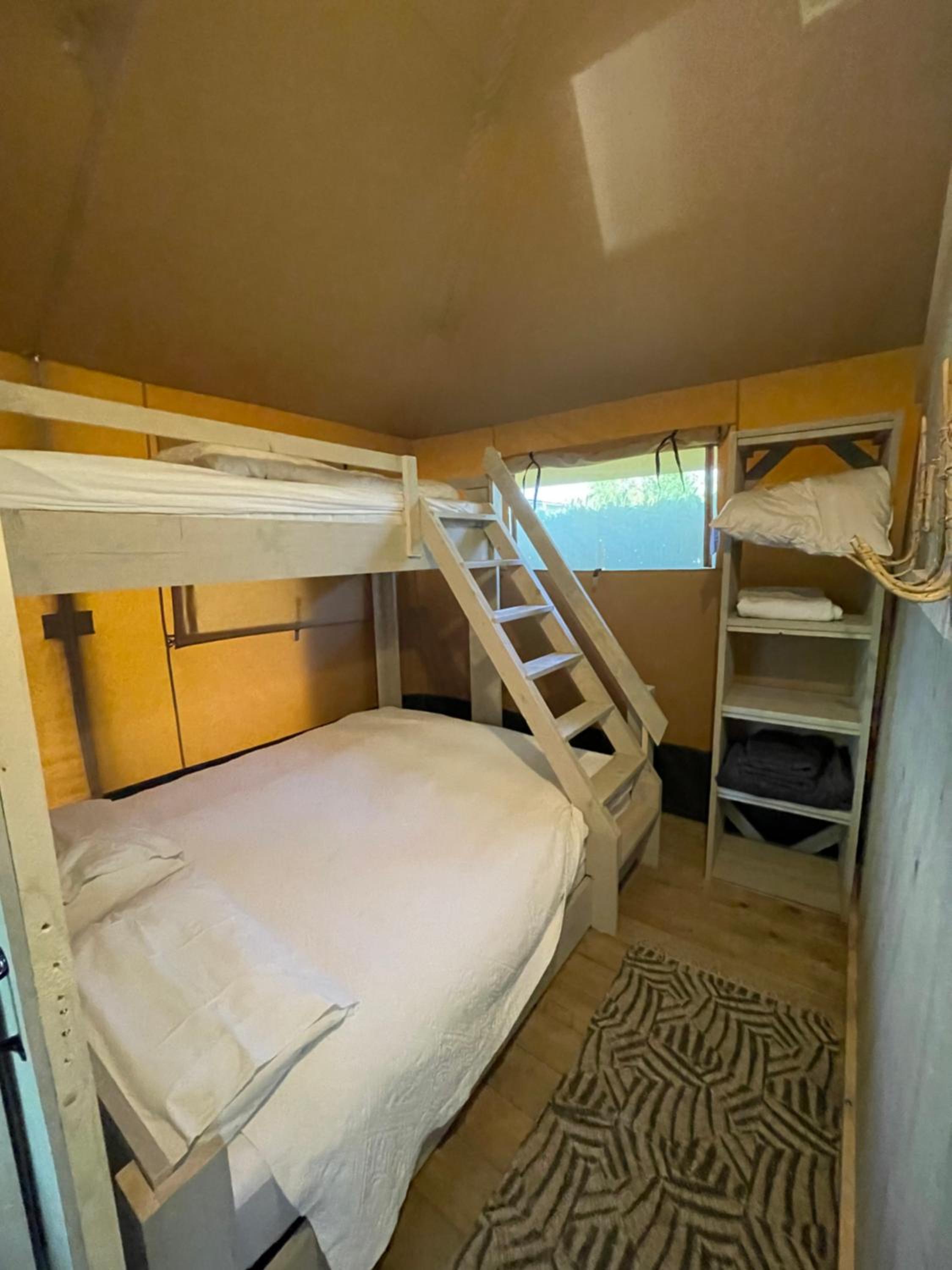 Glamour Glamping at little beach, fully heated view 3