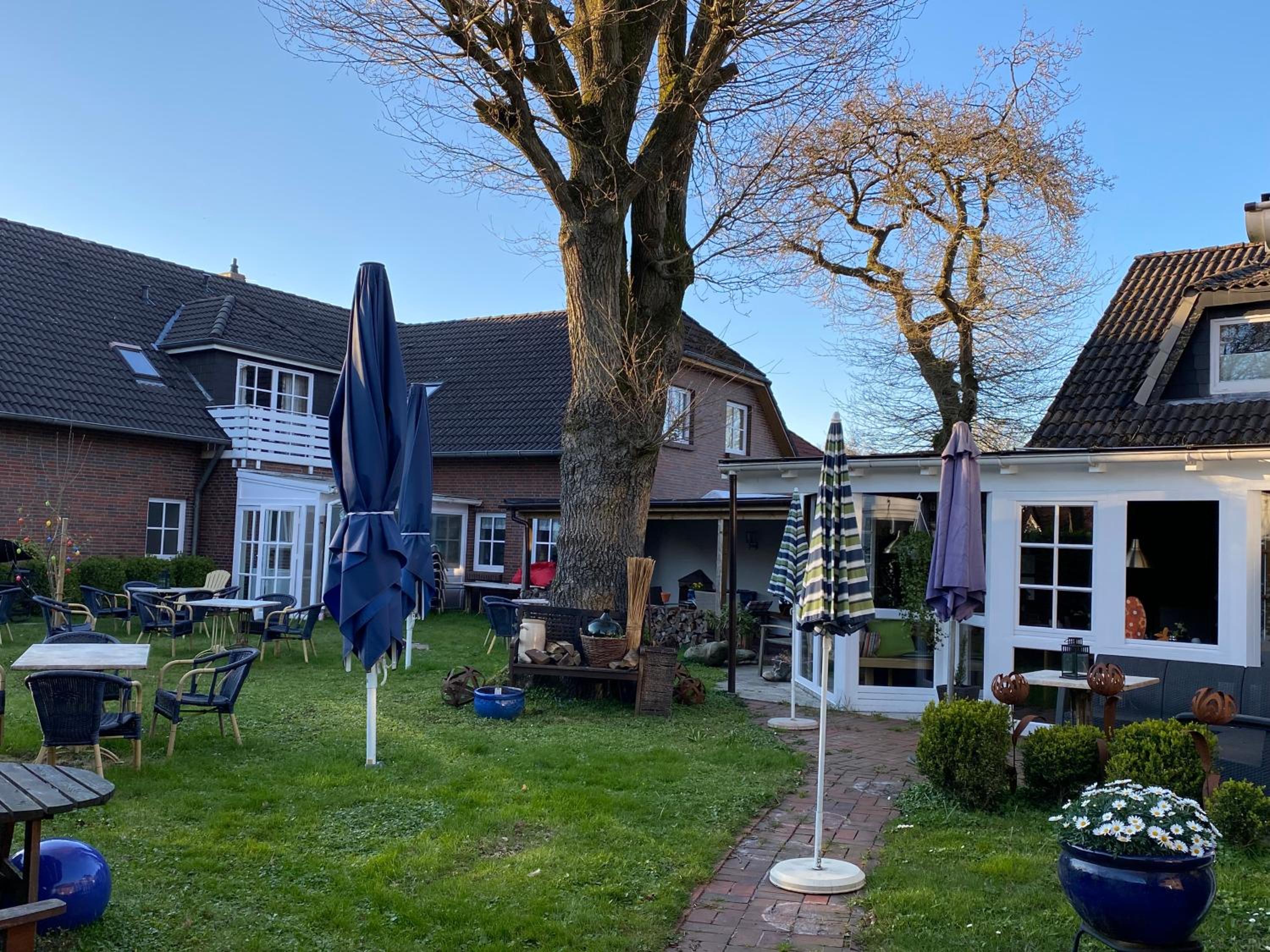 Schumacher's Landhaus - Bücherhotel