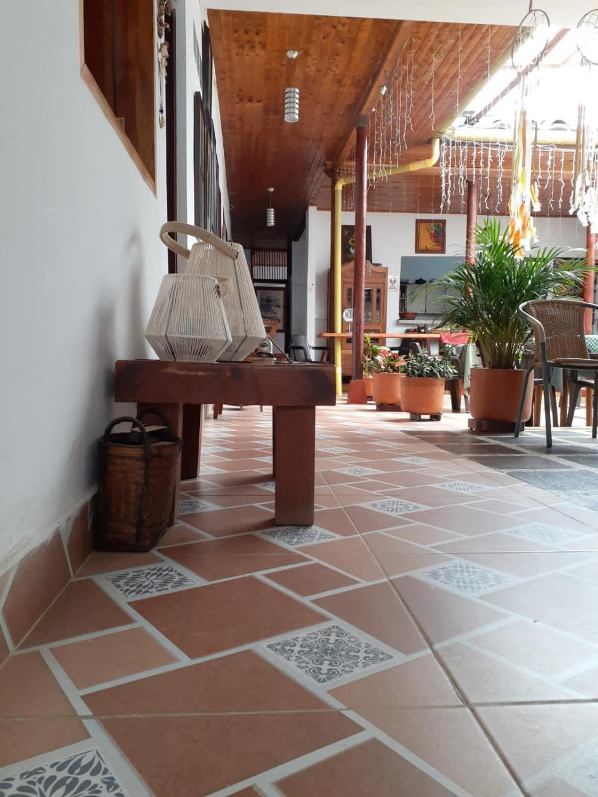Hostal La Comedia