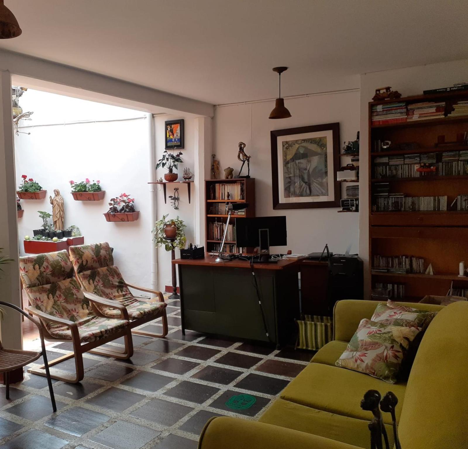 Hostal La Comedia