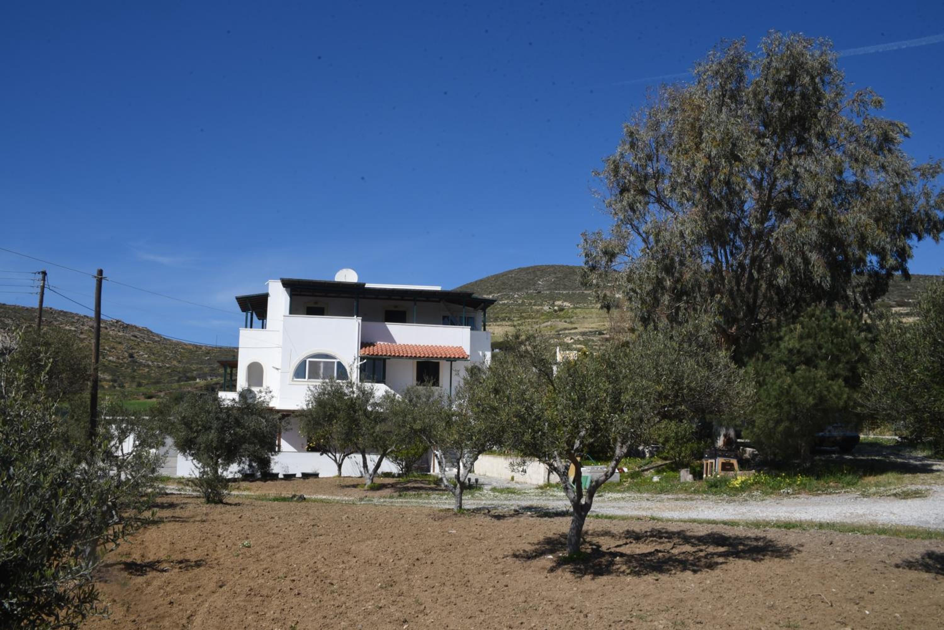 Bernie House 2 photo 2