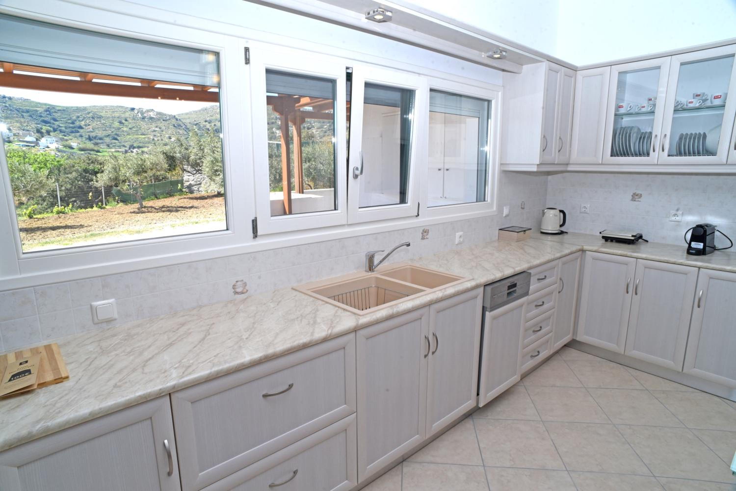 Bernie House 2 photo 5