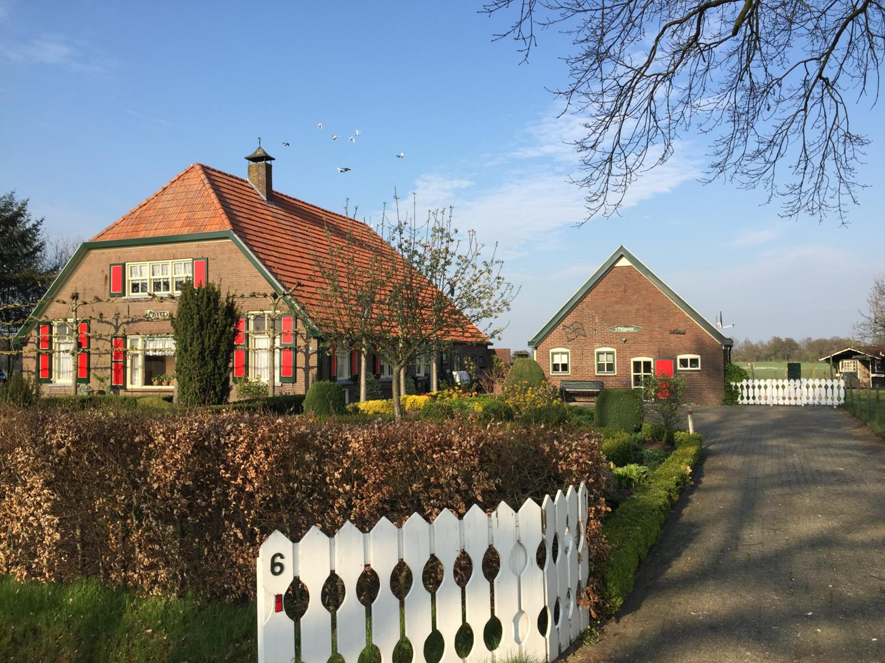 Pothuus 2 persoons vrijstaand huis met vrij uitzicht in de Achterhoek view 3