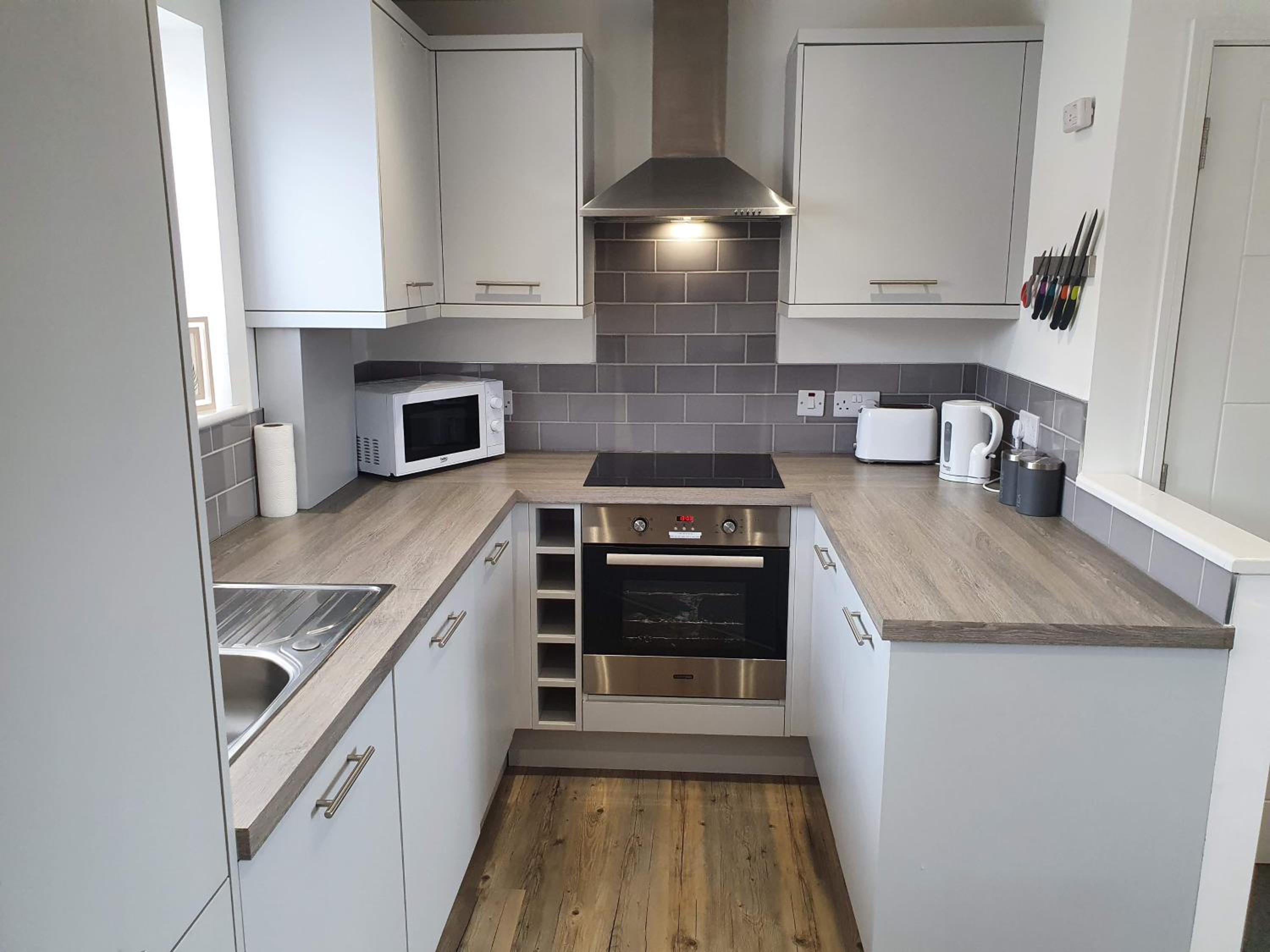 Elm Apartment by Cliftonvalley Apartments view 4