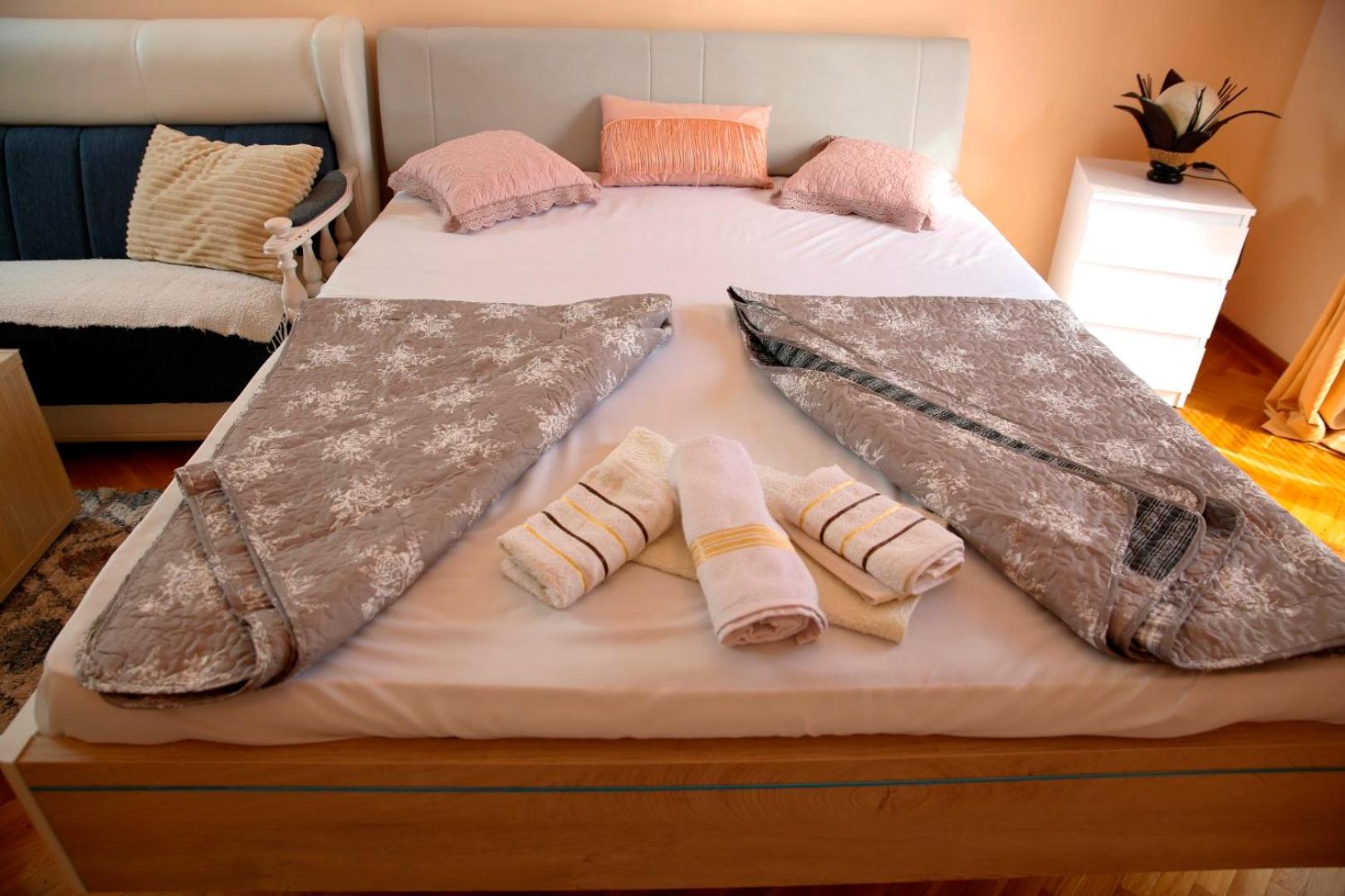 Apartman Dunja view 2
