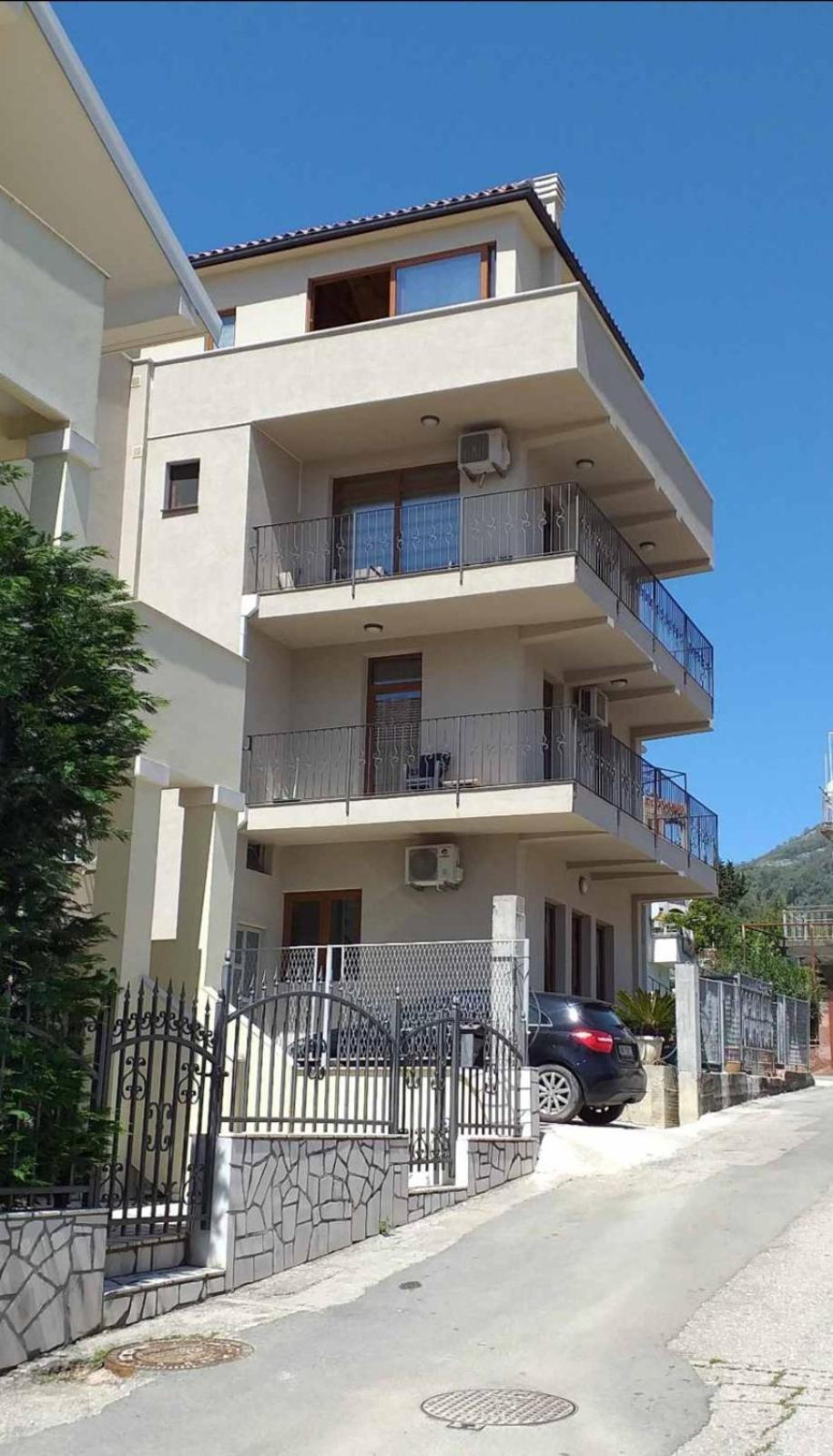 Apartments Teona view 2