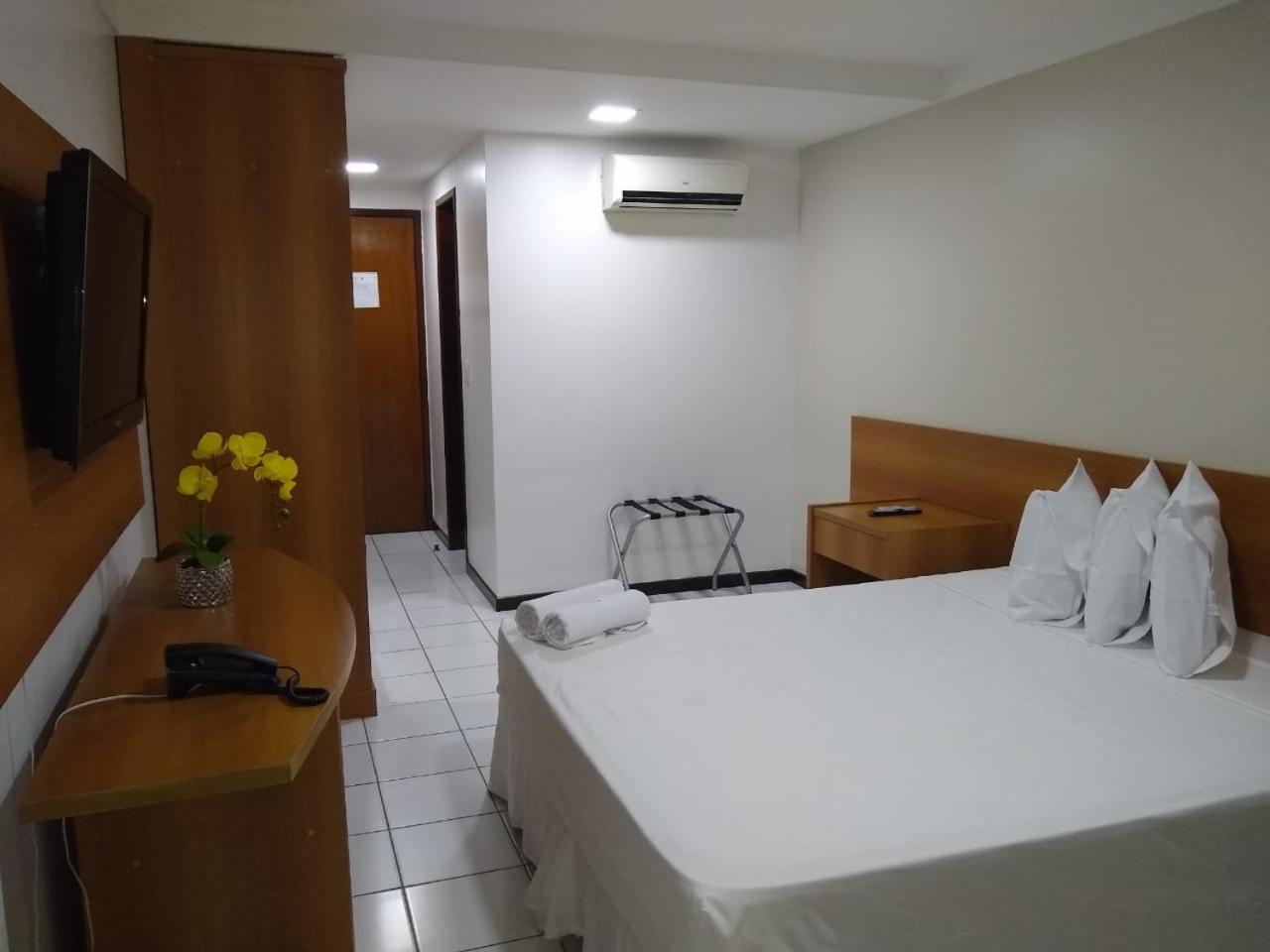 PONTA NEGRA FLAT APART