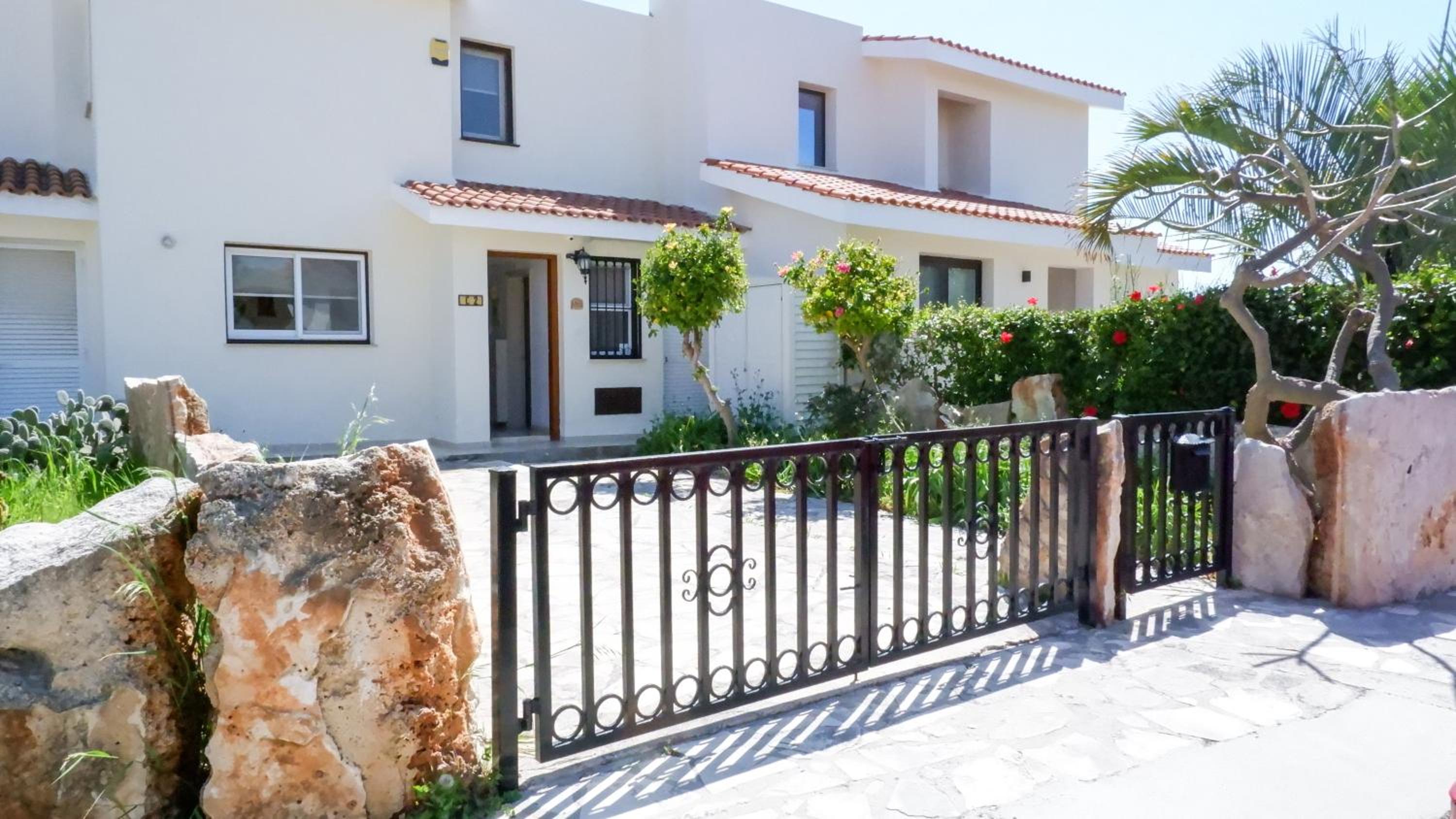 H&O SUNRISE VILLA IN Coral Bay!