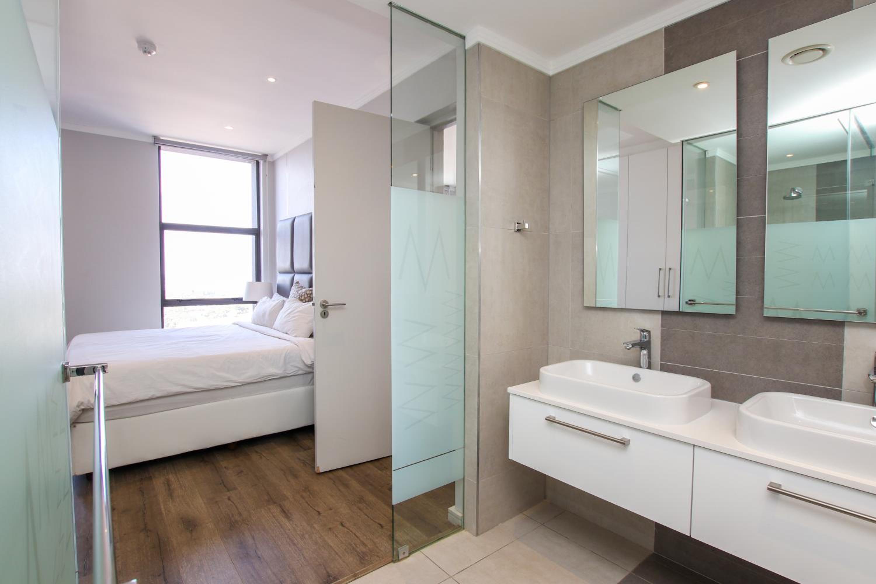 Sandton Smart Apartment Eleven